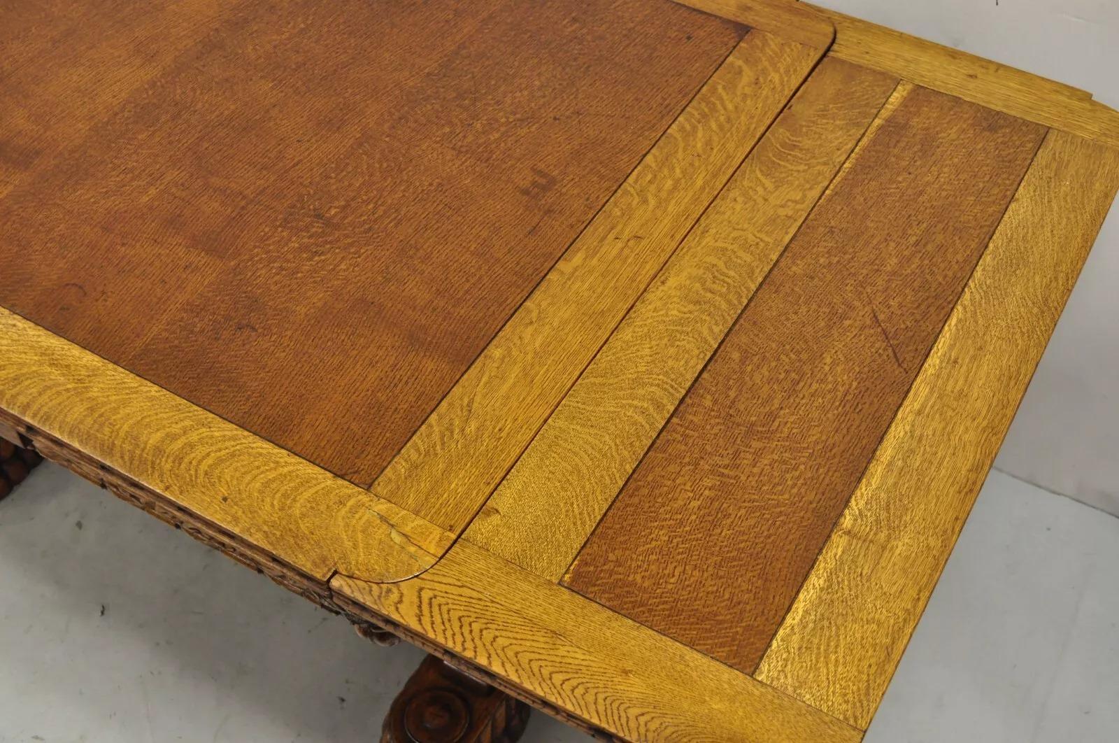 Antico tavolo da pranzo rinascimentale intagliato con ante a cassetto in Oak, piccolo refettorio in vendita 1