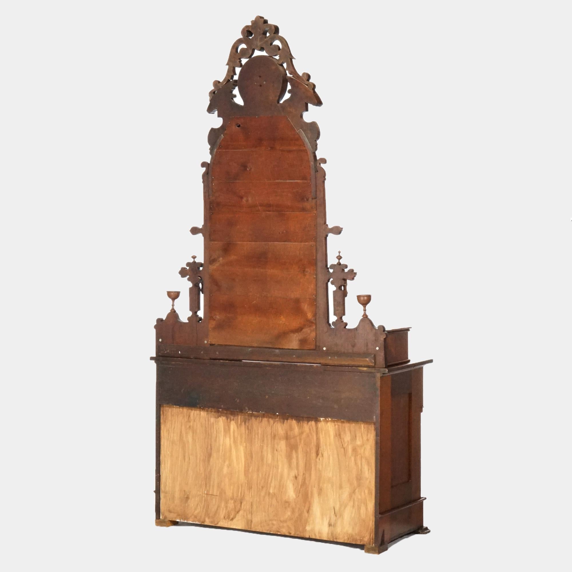 Antike Renaissance-Revival-Kommode aus geschnitztem Nussbaumholz mit Spiegel, um 1880 im Angebot 1