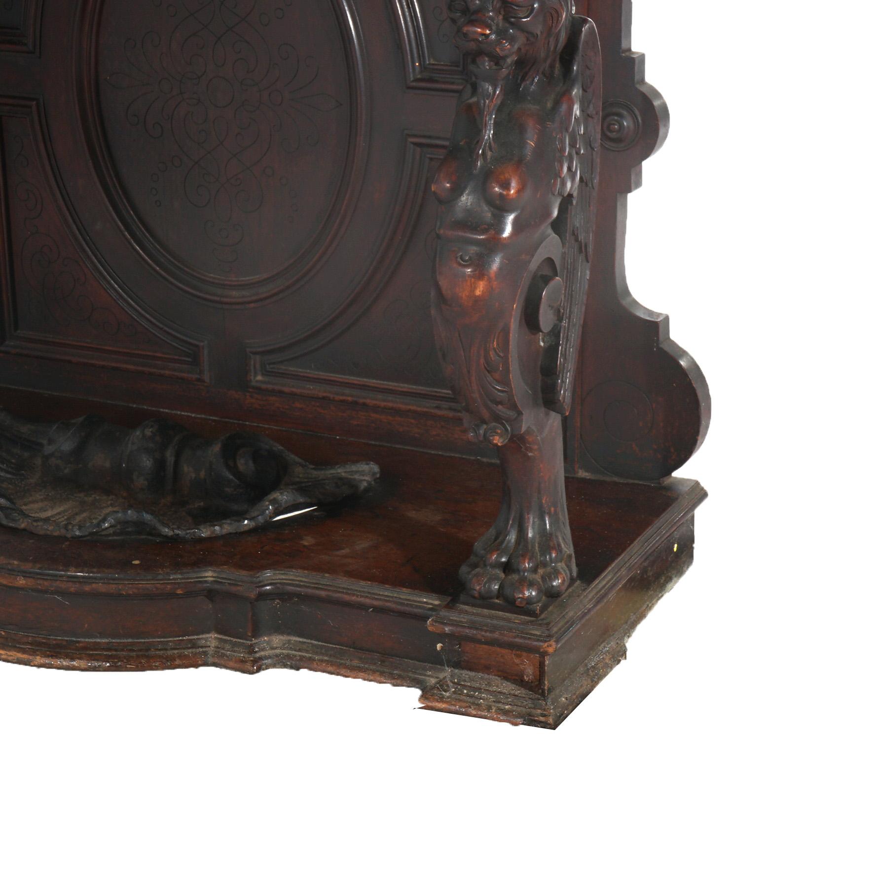 Antique Revival Noyer sculpté Figural Marble Top Hall Tree c1880 en vente 5