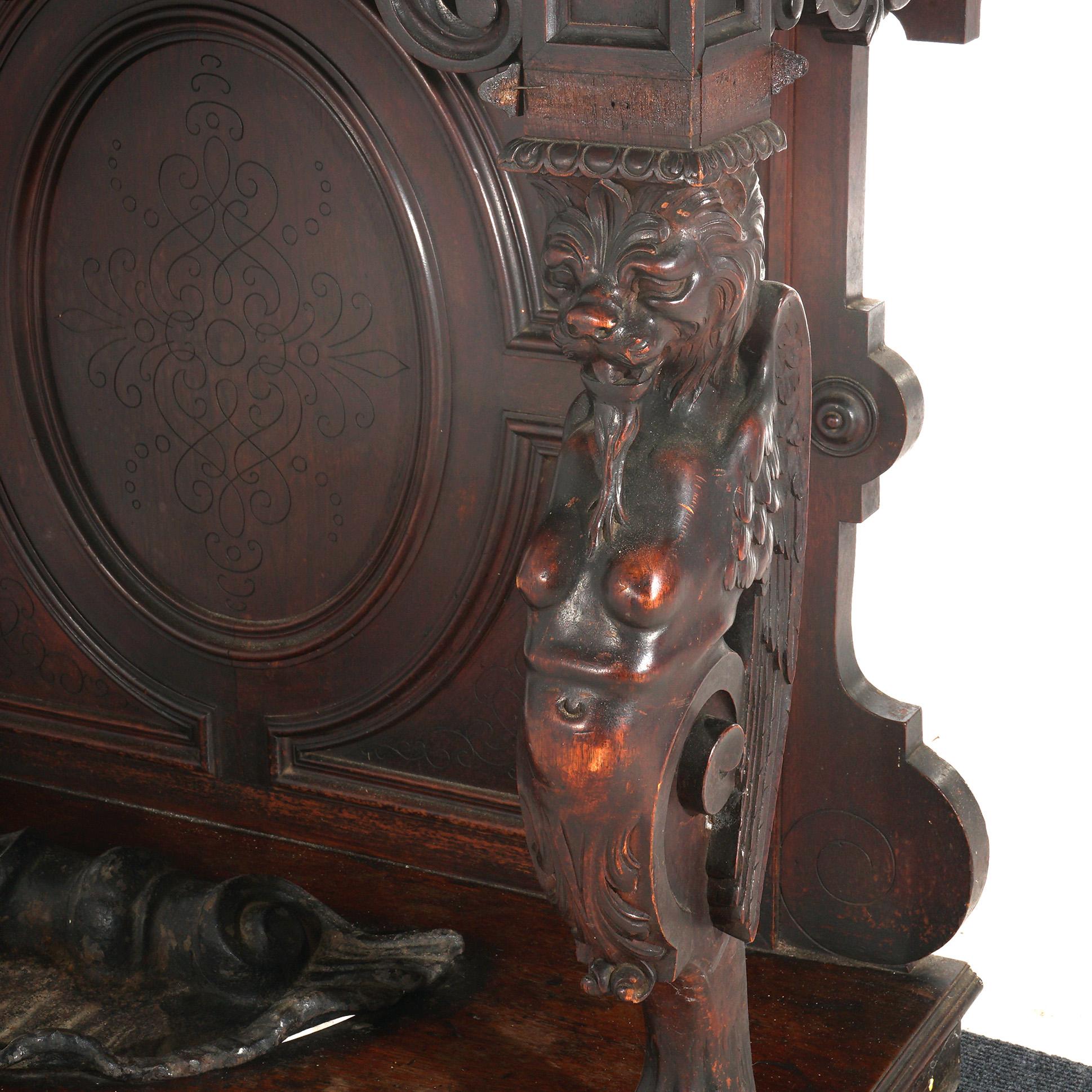 Antique Revival Noyer sculpté Figural Marble Top Hall Tree c1880 en vente 6
