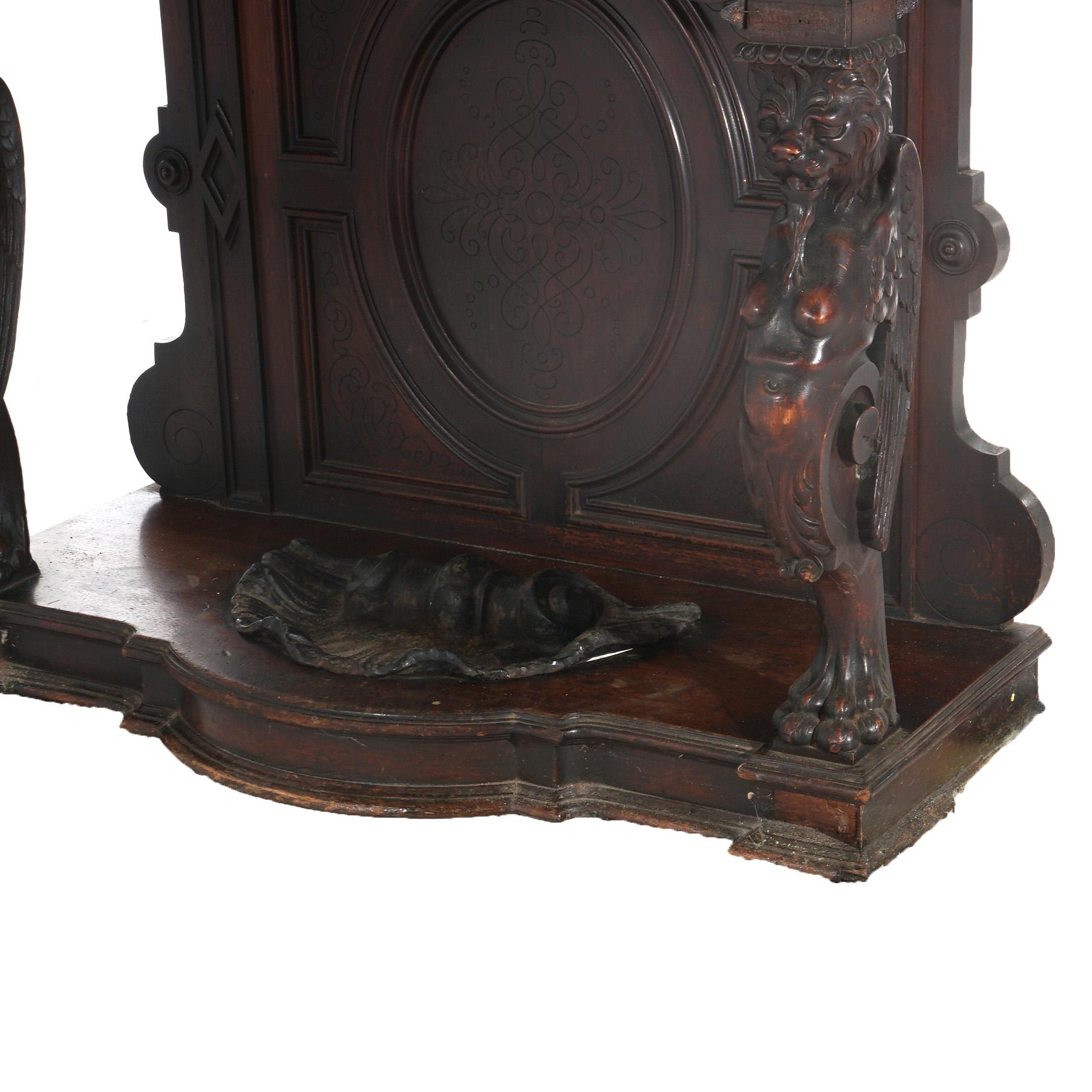 Néo-Renaissance Antique Revival Noyer sculpté Figural Marble Top Hall Tree c1880 en vente