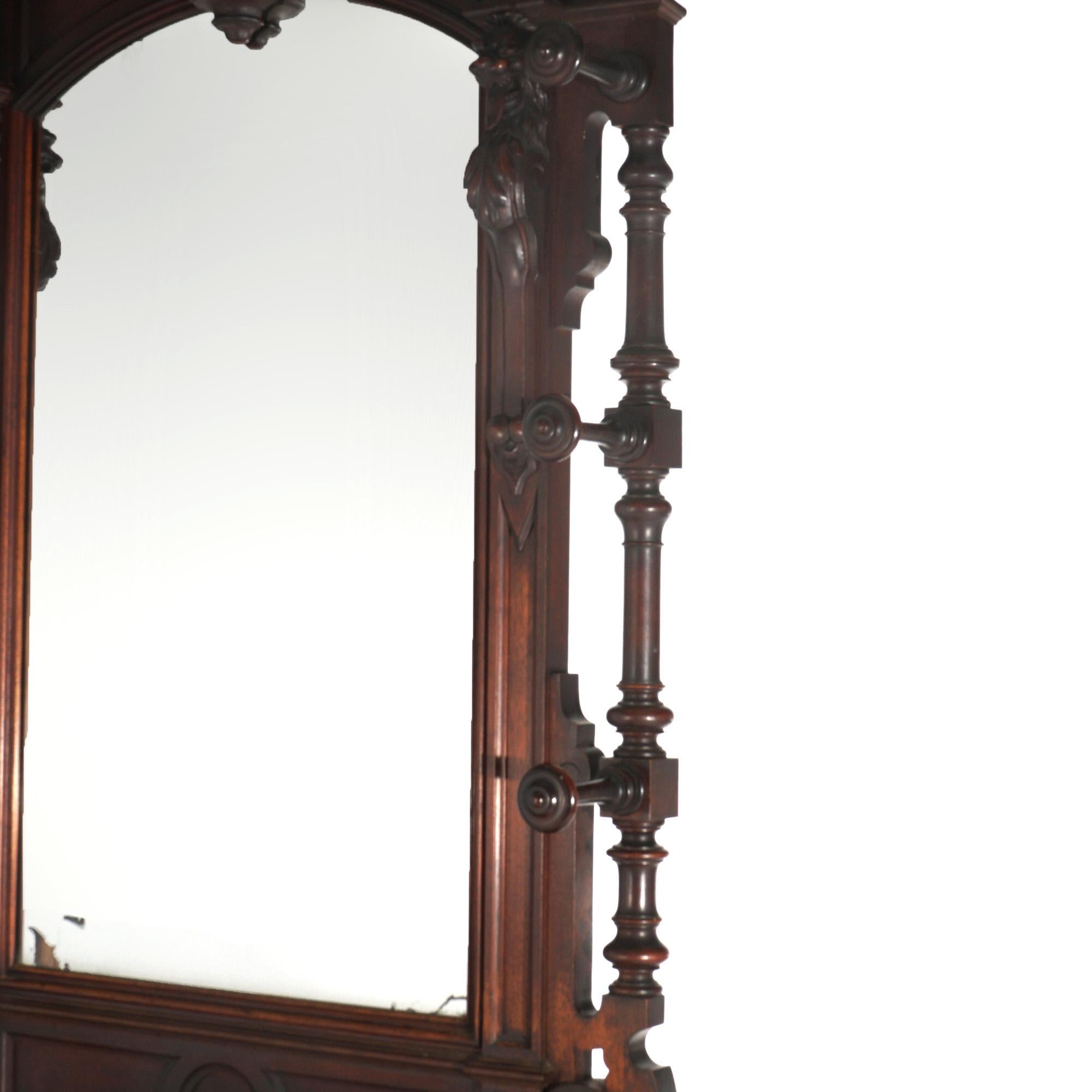 Antique Revival Noyer sculpté Figural Marble Top Hall Tree c1880 en vente 2
