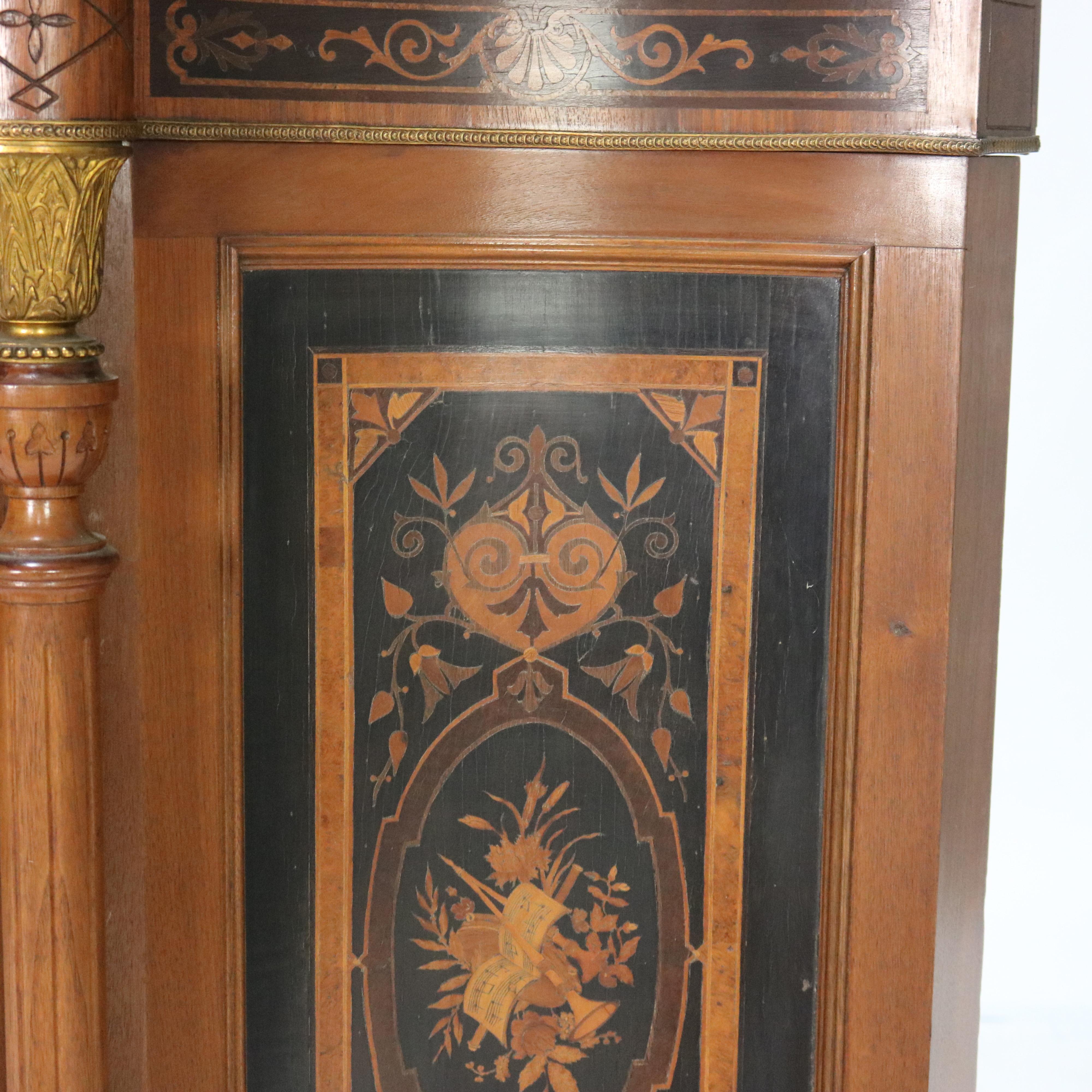 Incrusté Antique Revival Crédence en noyer sculpté et bronze doré avec marqueterie c1880 en vente