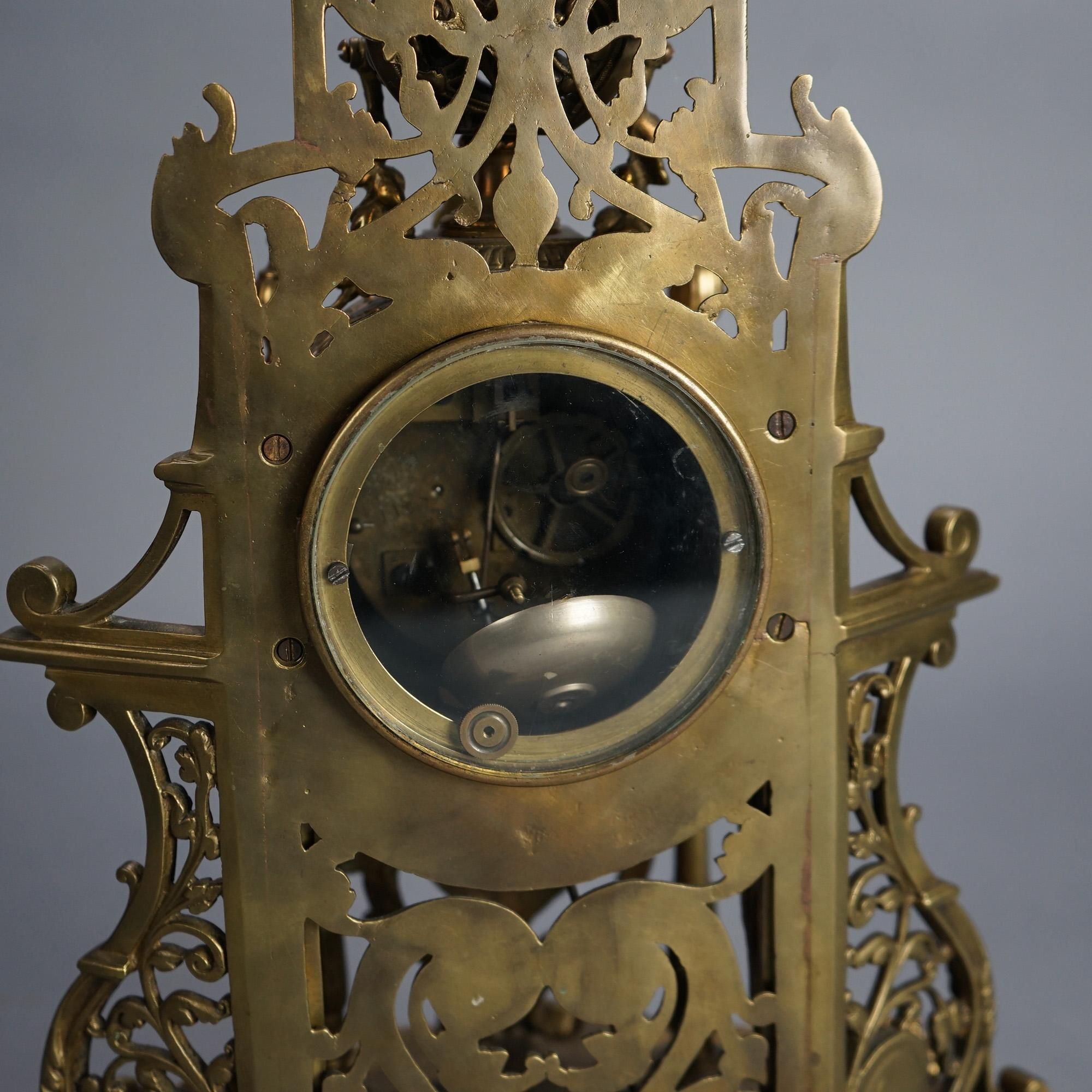 Ancienne horloge figurative néo-Renaissance en bronze coulé avec masque féminin C1870 en vente 3