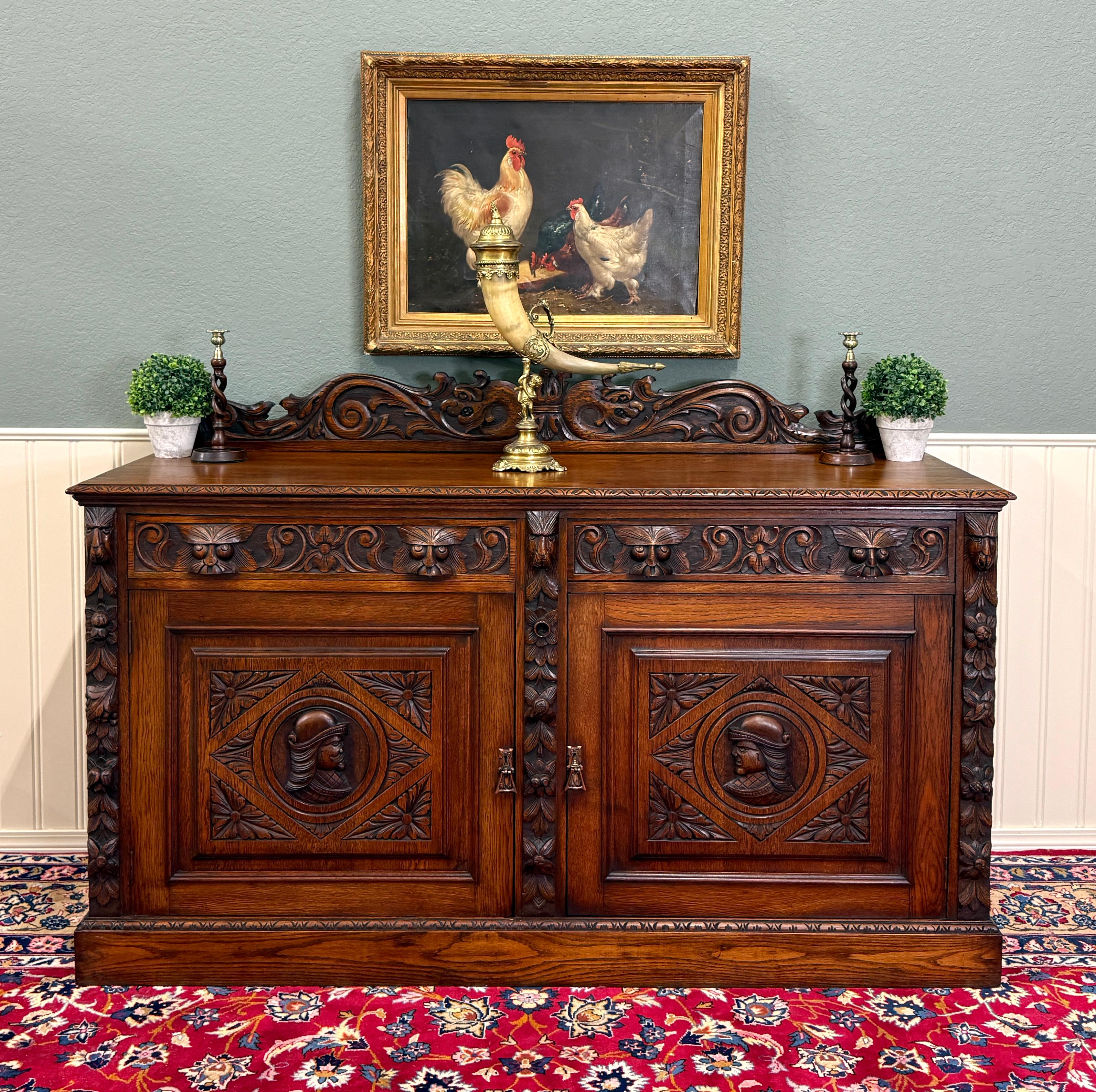 Antique Renaissance Revival Französisch Server Sideboard Buffet Schrank Eiche 19C (Neorenaissance) im Angebot