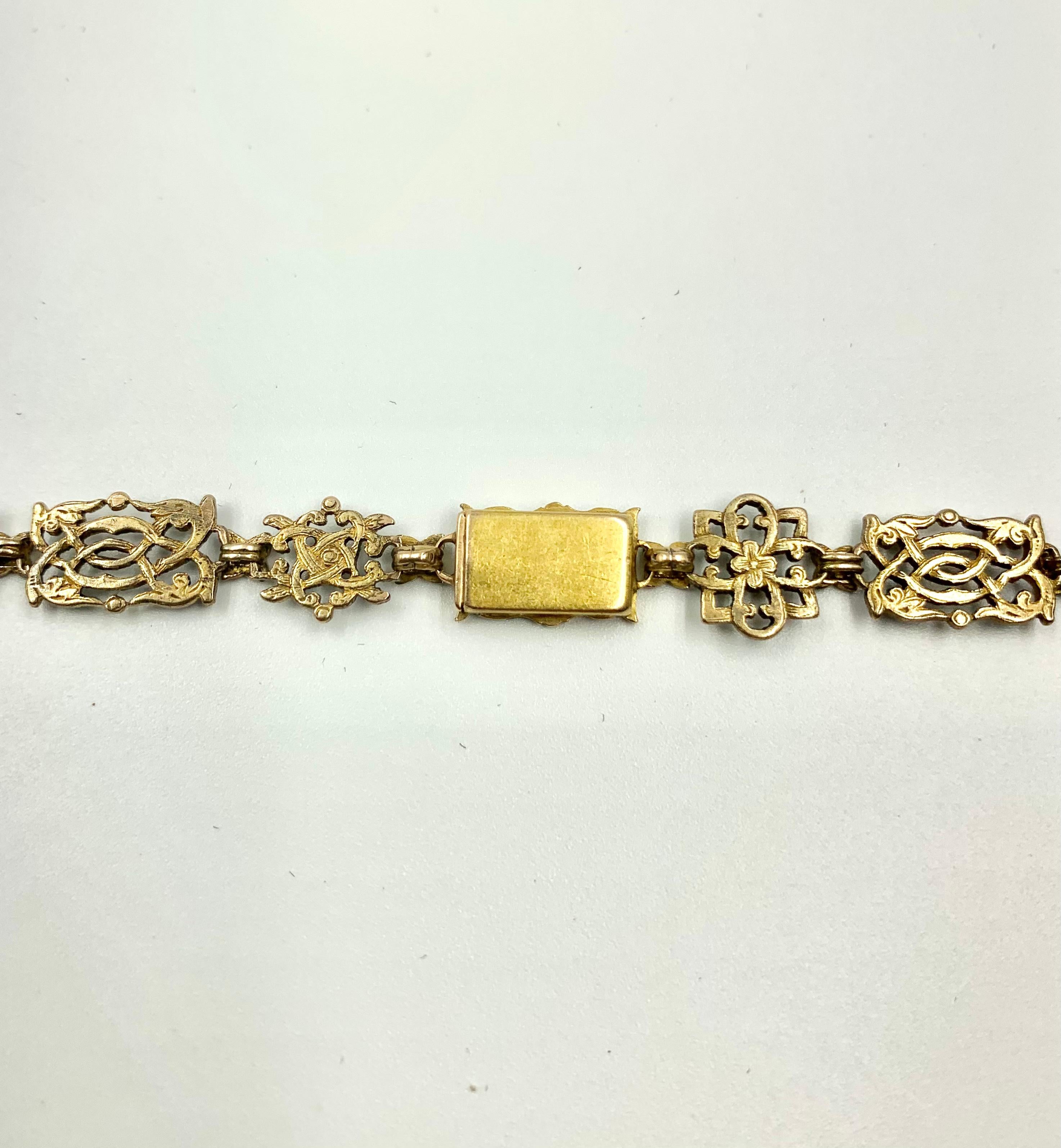 Collier croix ancien en or 14 carats, émail polychrome et perles, style néo-Renaissance en vente 4