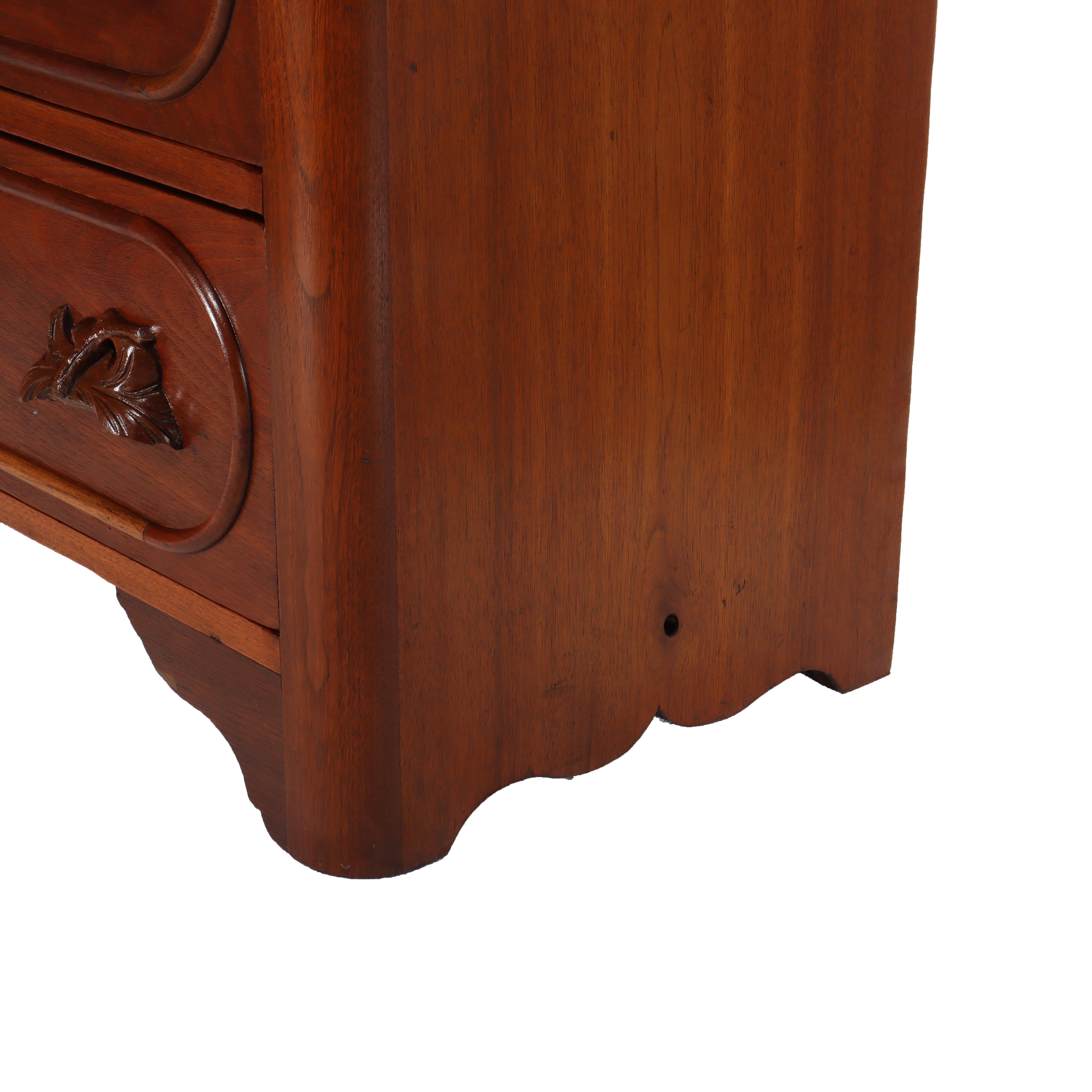 XIXe siècle Coffre à 3 tiroirs en noyer avec dessus en marbre, époque Renaissance, vers 1890 en vente