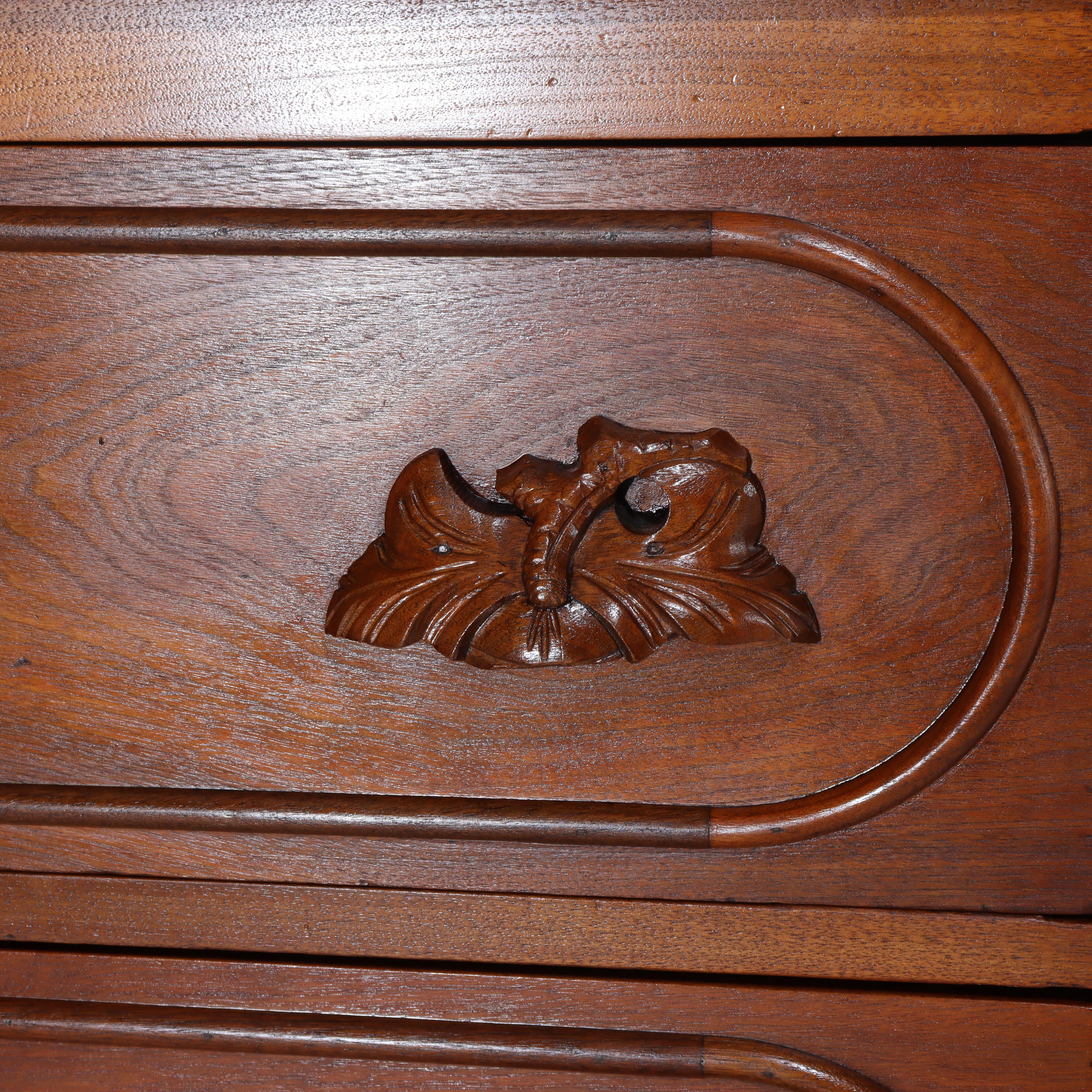 Noyer Coffre à 3 tiroirs en noyer avec dessus en marbre, époque Renaissance, vers 1890 en vente