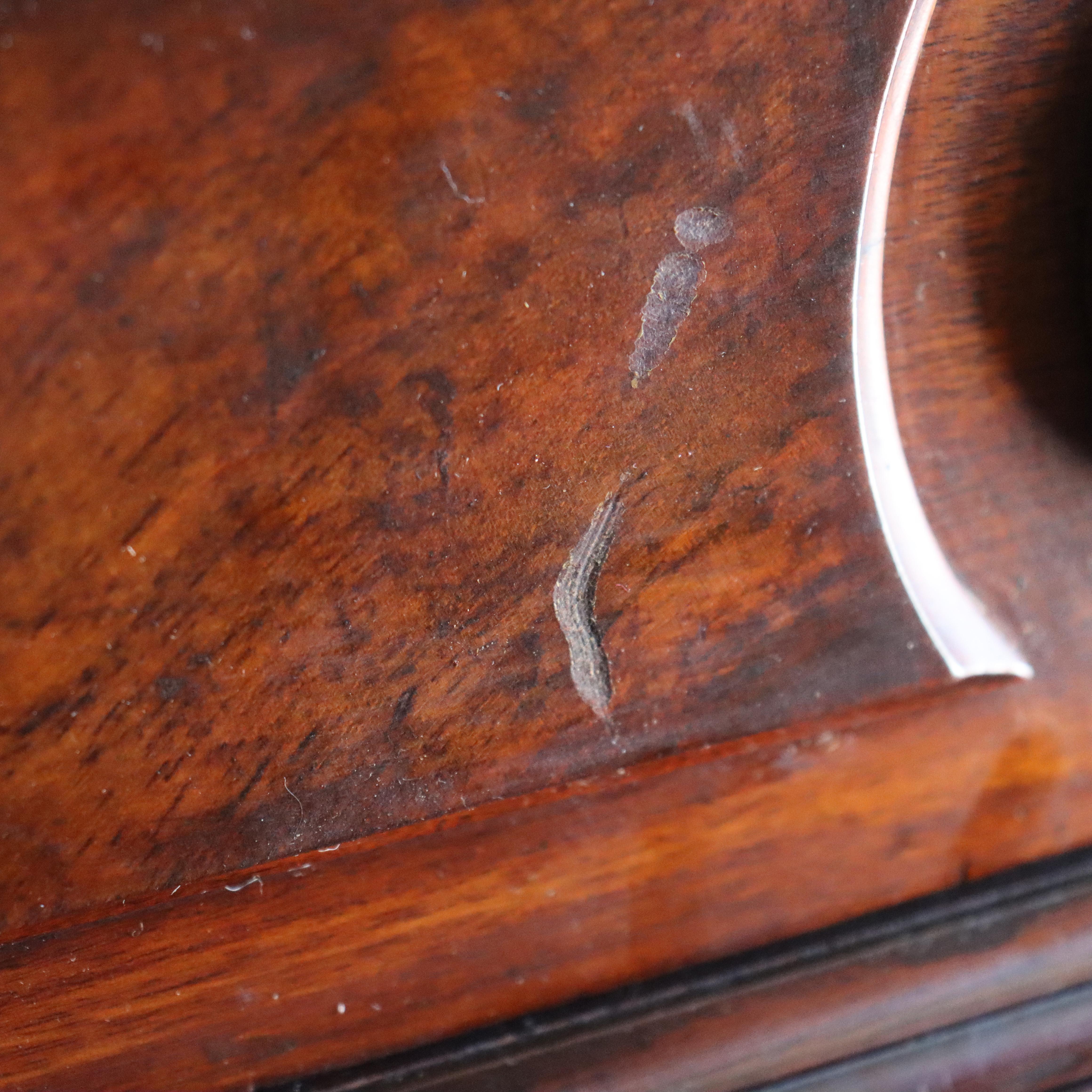 Ancienne commode à 4 tiroirs à dessus de marbre en noyer et ronce Renaissance c1890 en vente 12