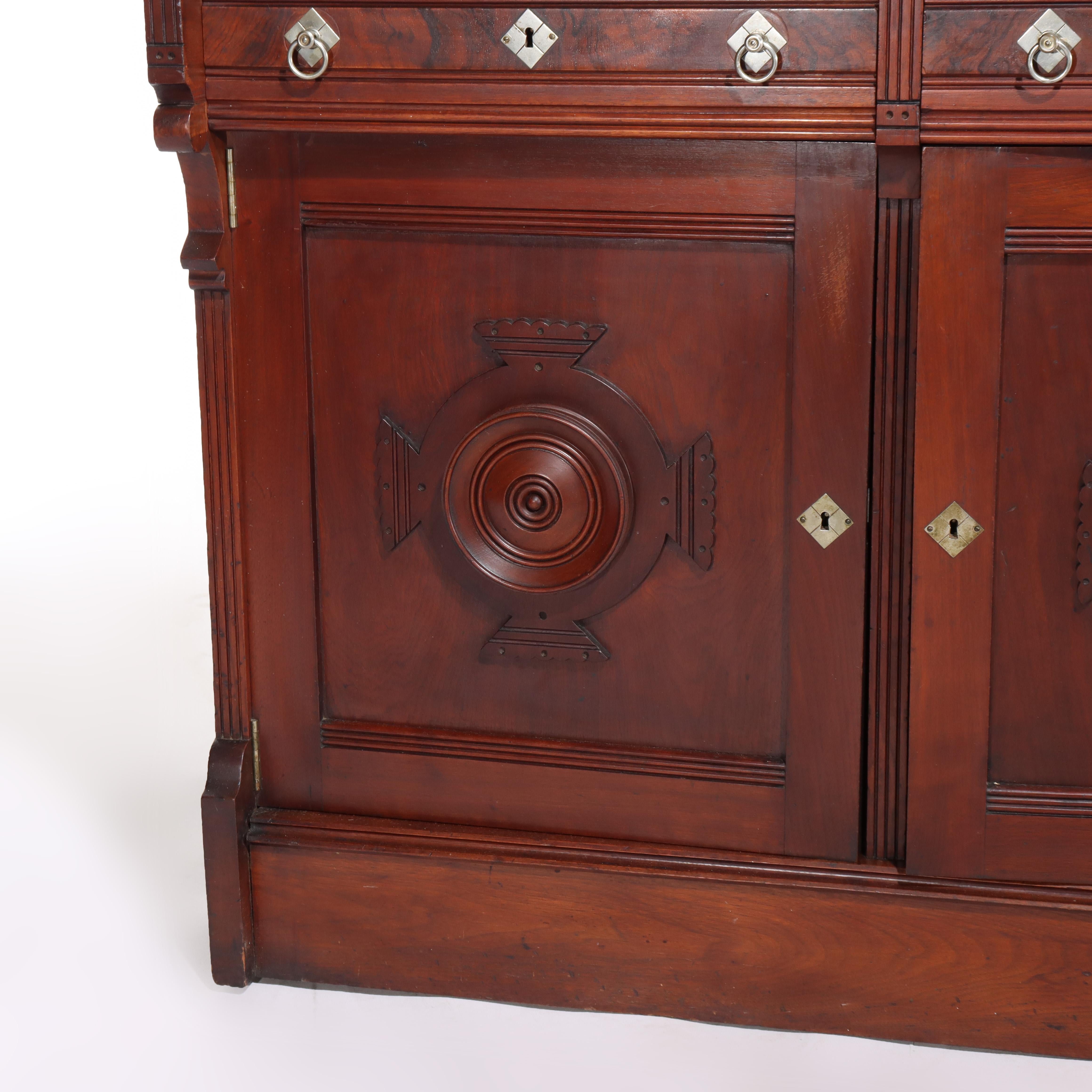 Antica credenza rinascimentale in noce e marmo di radica C1890 In condizioni buone in vendita a Big Flats, NY