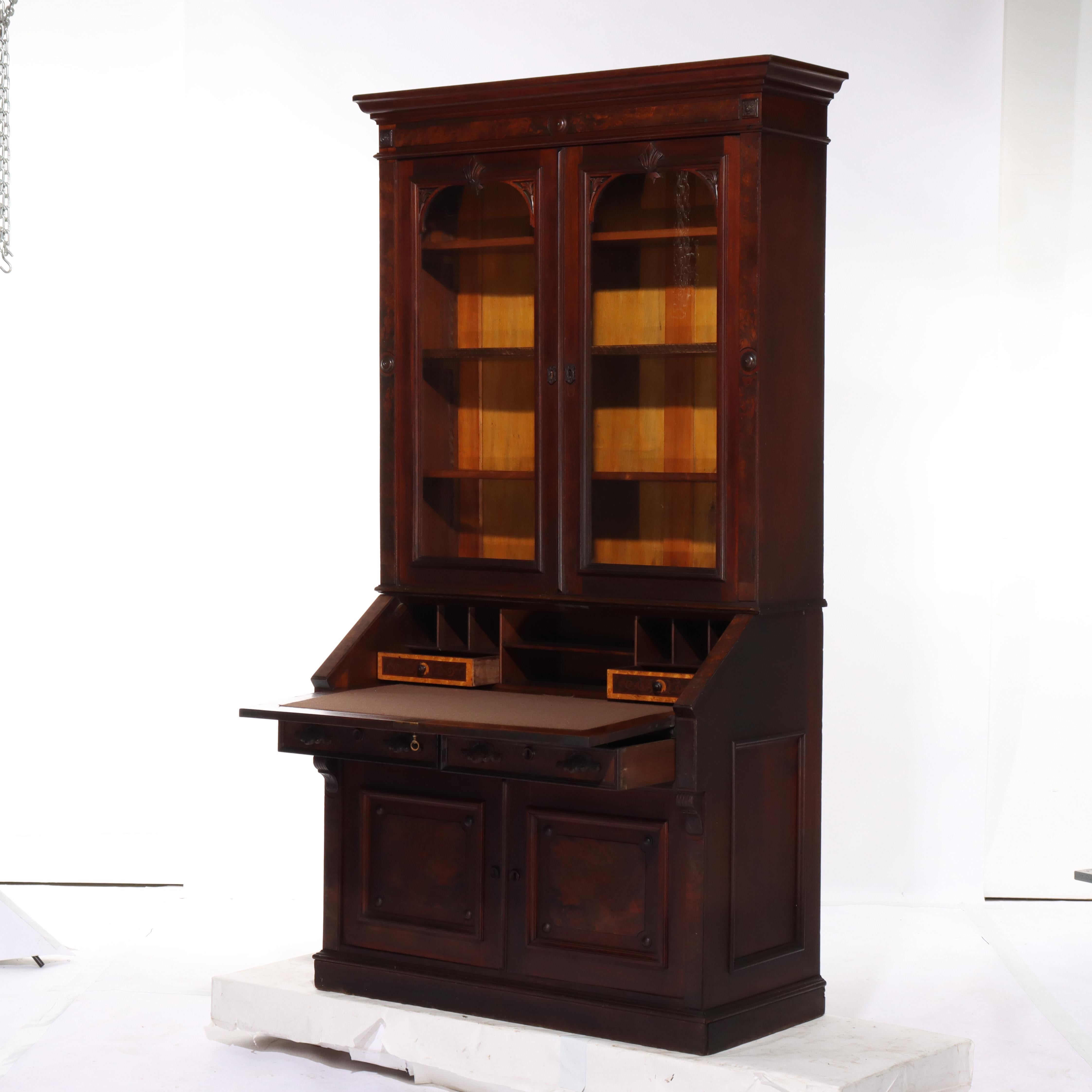 Neorinascimentale Antico scrittoio rinascimentale in noce e radica C1880 in vendita