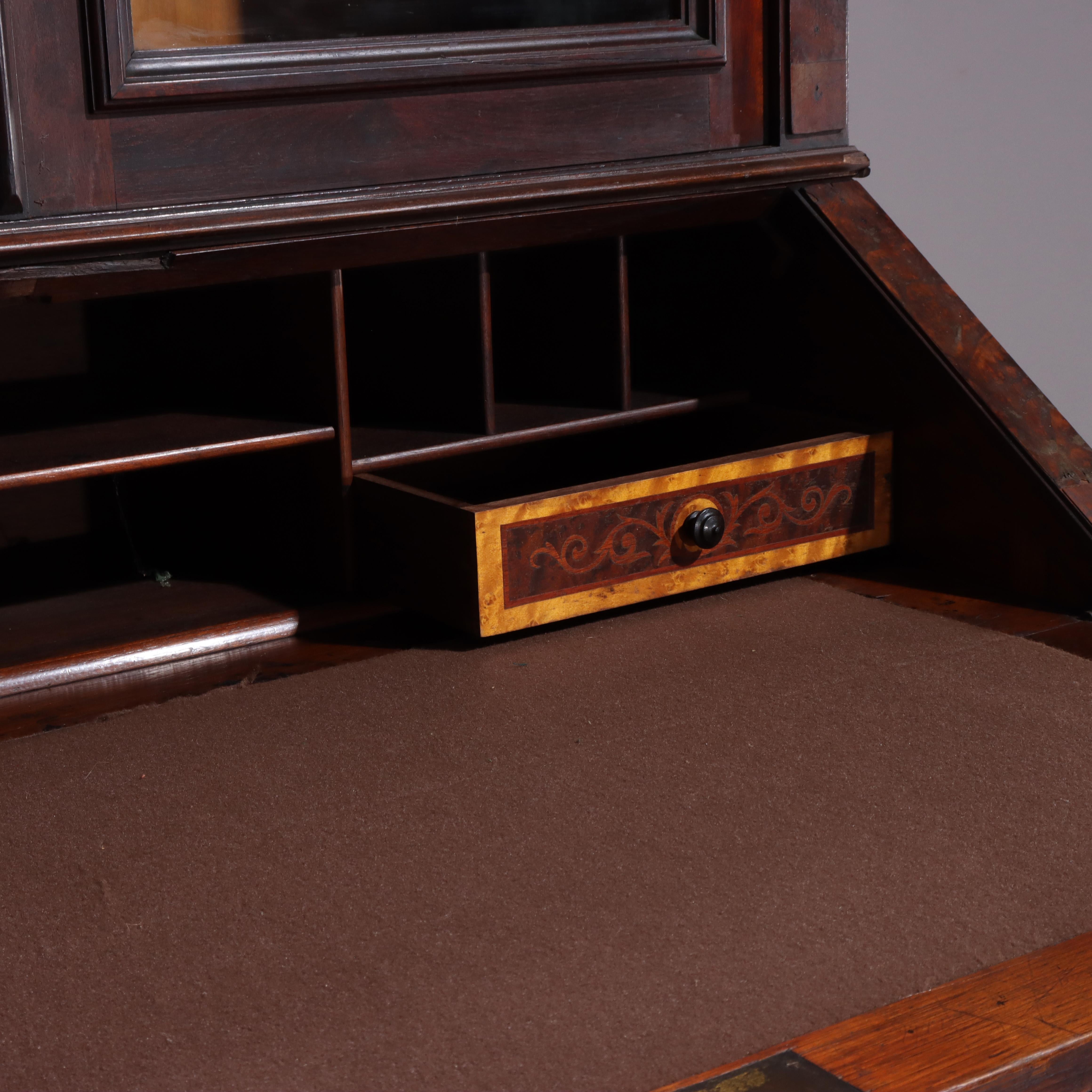 Antico scrittoio rinascimentale in noce e radica C1880 In condizioni buone in vendita a Big Flats, NY