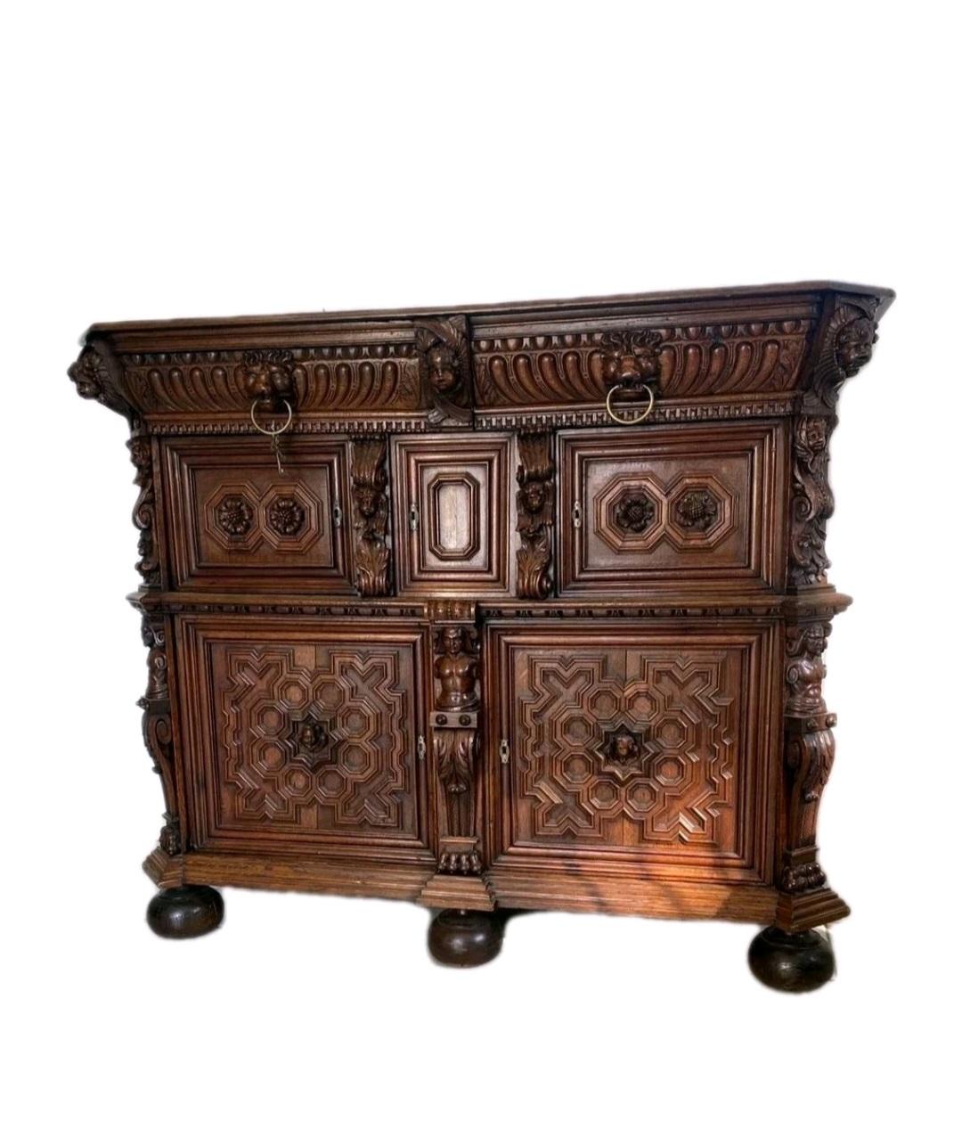 Credenza rinascimentale antica Buffet francese del XIX secolo in vendita 3