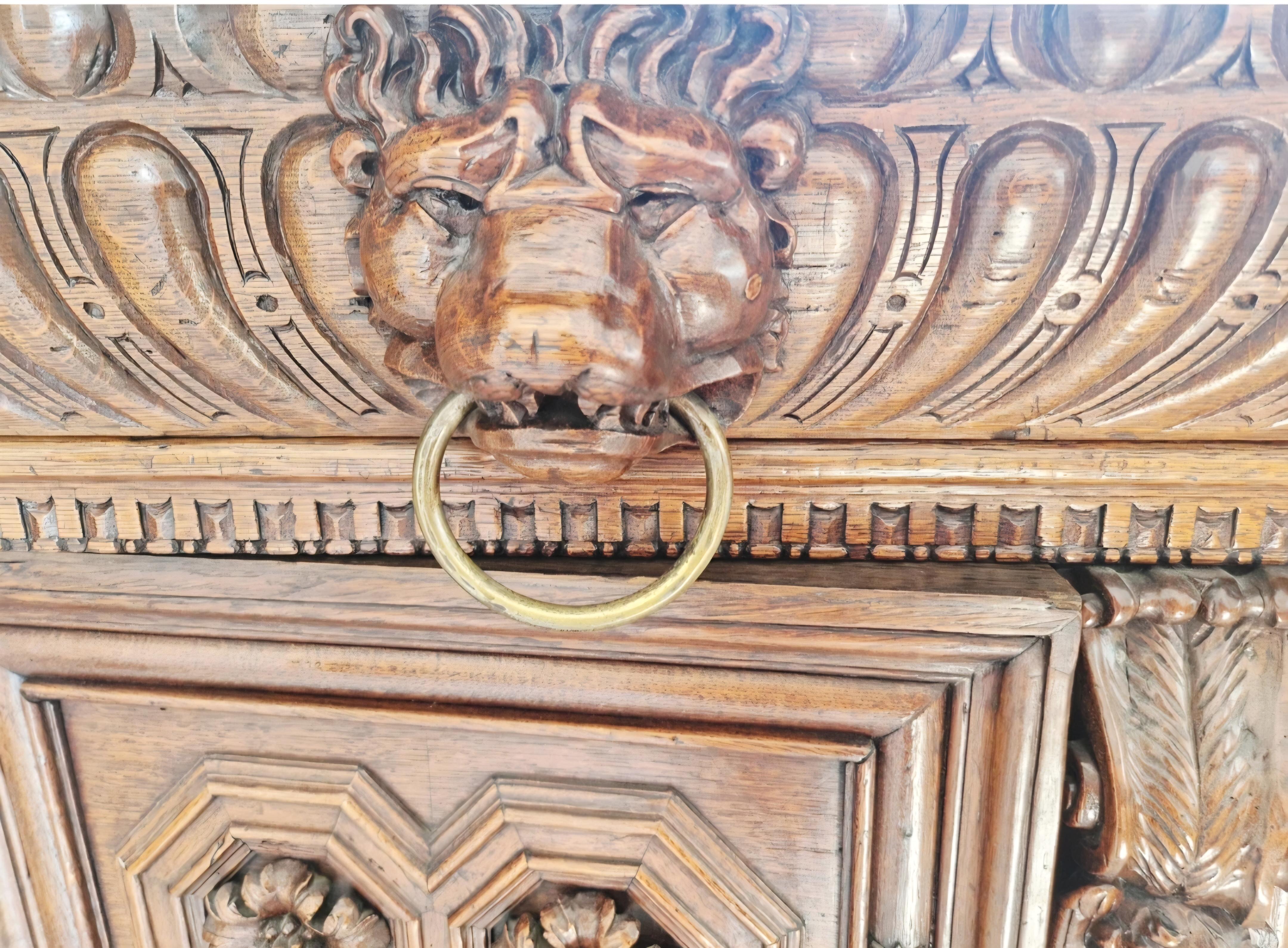 Credenza rinascimentale antica Buffet francese del XIX secolo in vendita 1