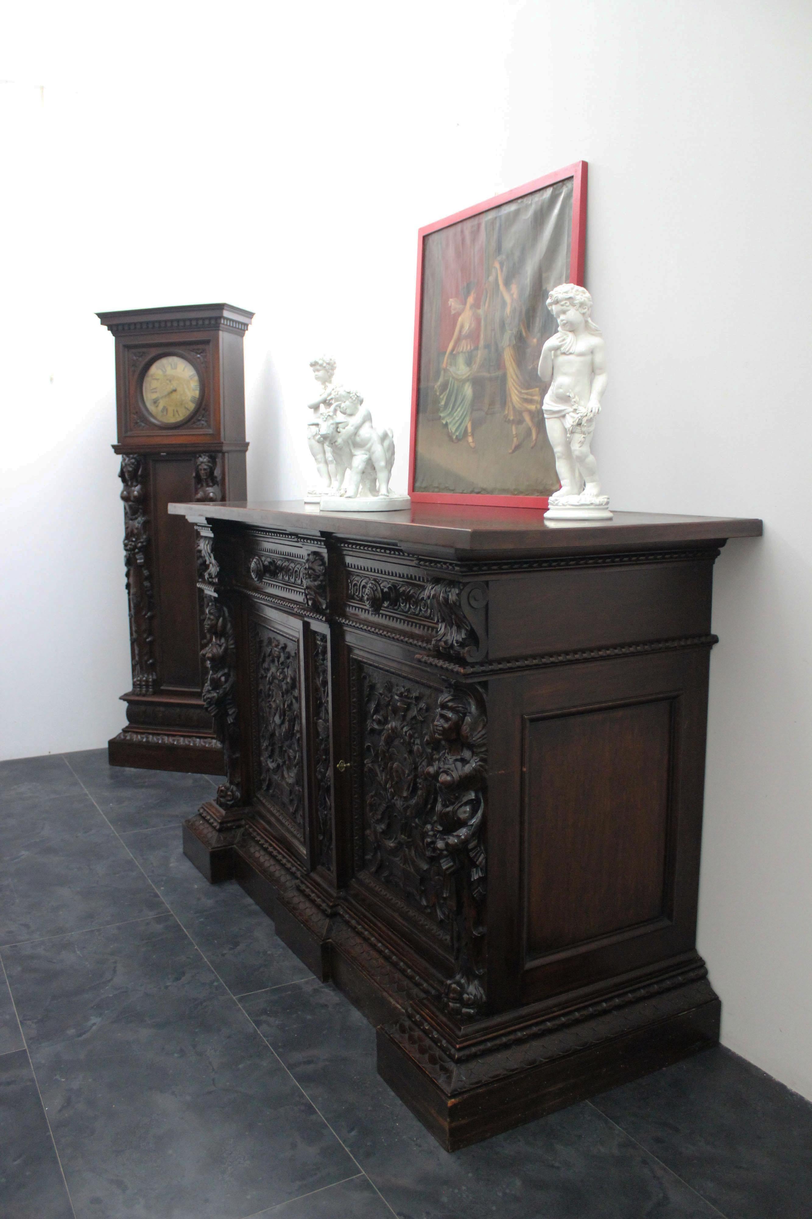 Antique Renaissance Style Carved Sideboard For Sale 5