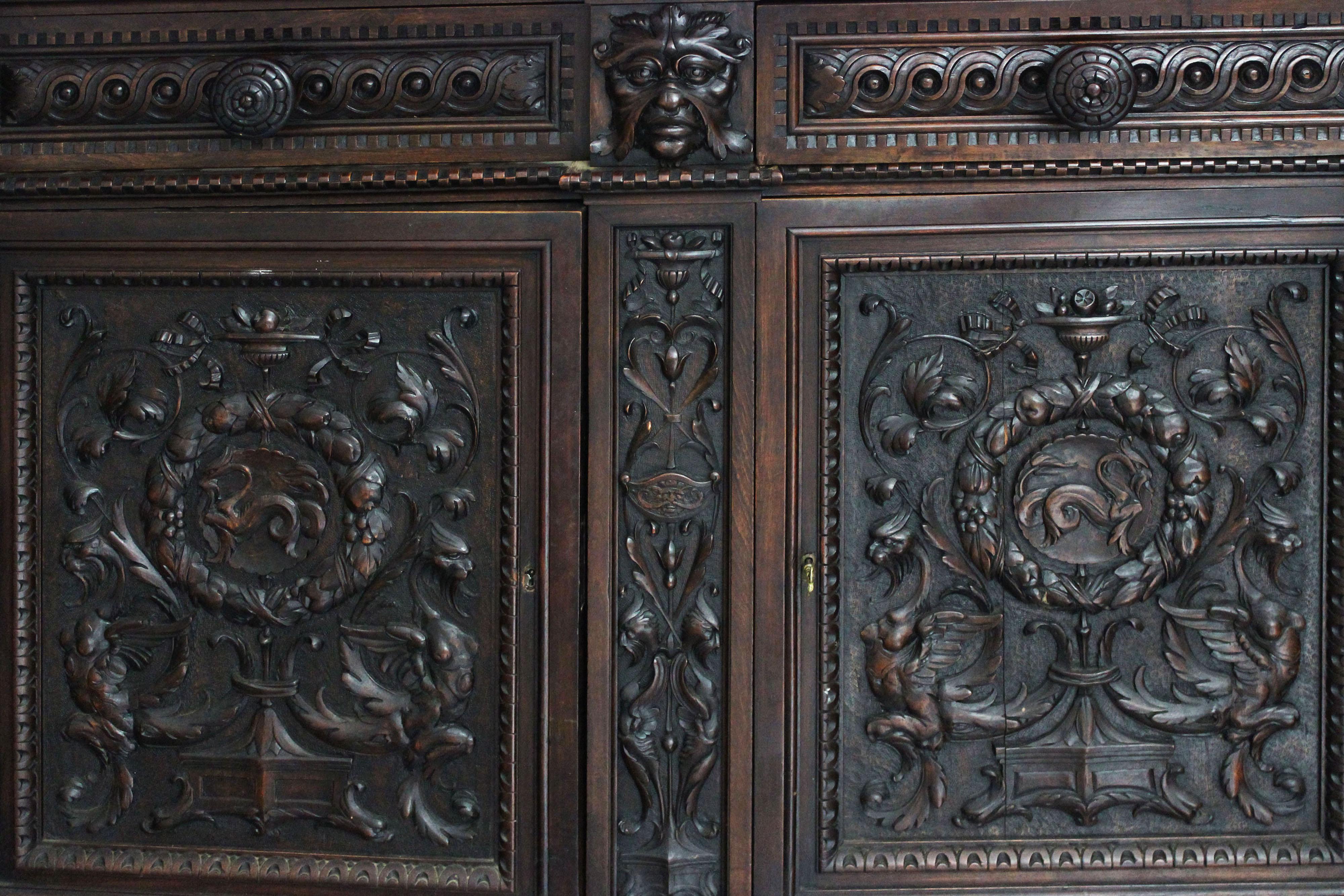 Early 20th Century Antique Renaissance Style Carved Sideboard For Sale