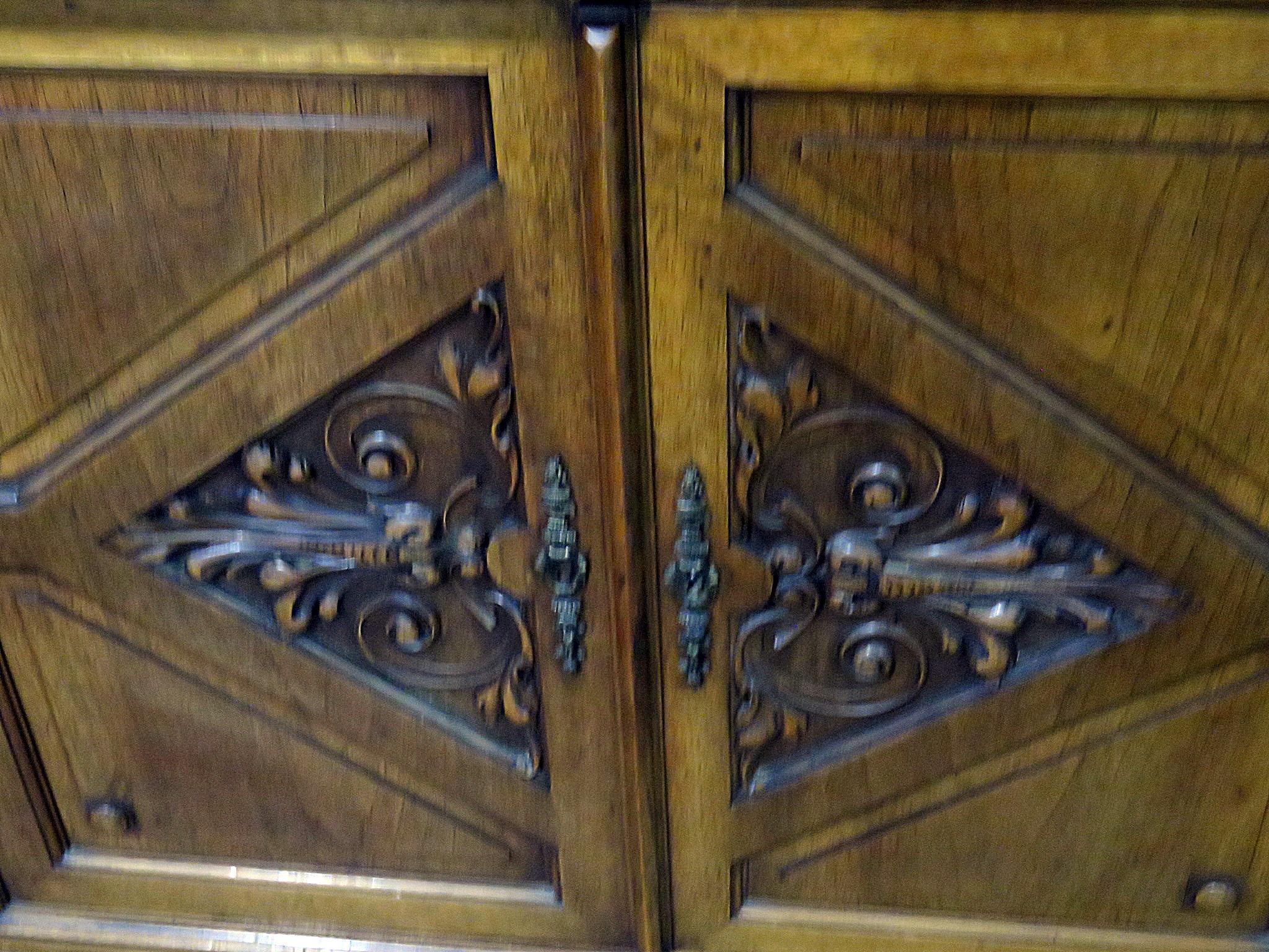 Walnut Antique Renaissance Style China Cabinet Court Cupboard Breakfront C1870