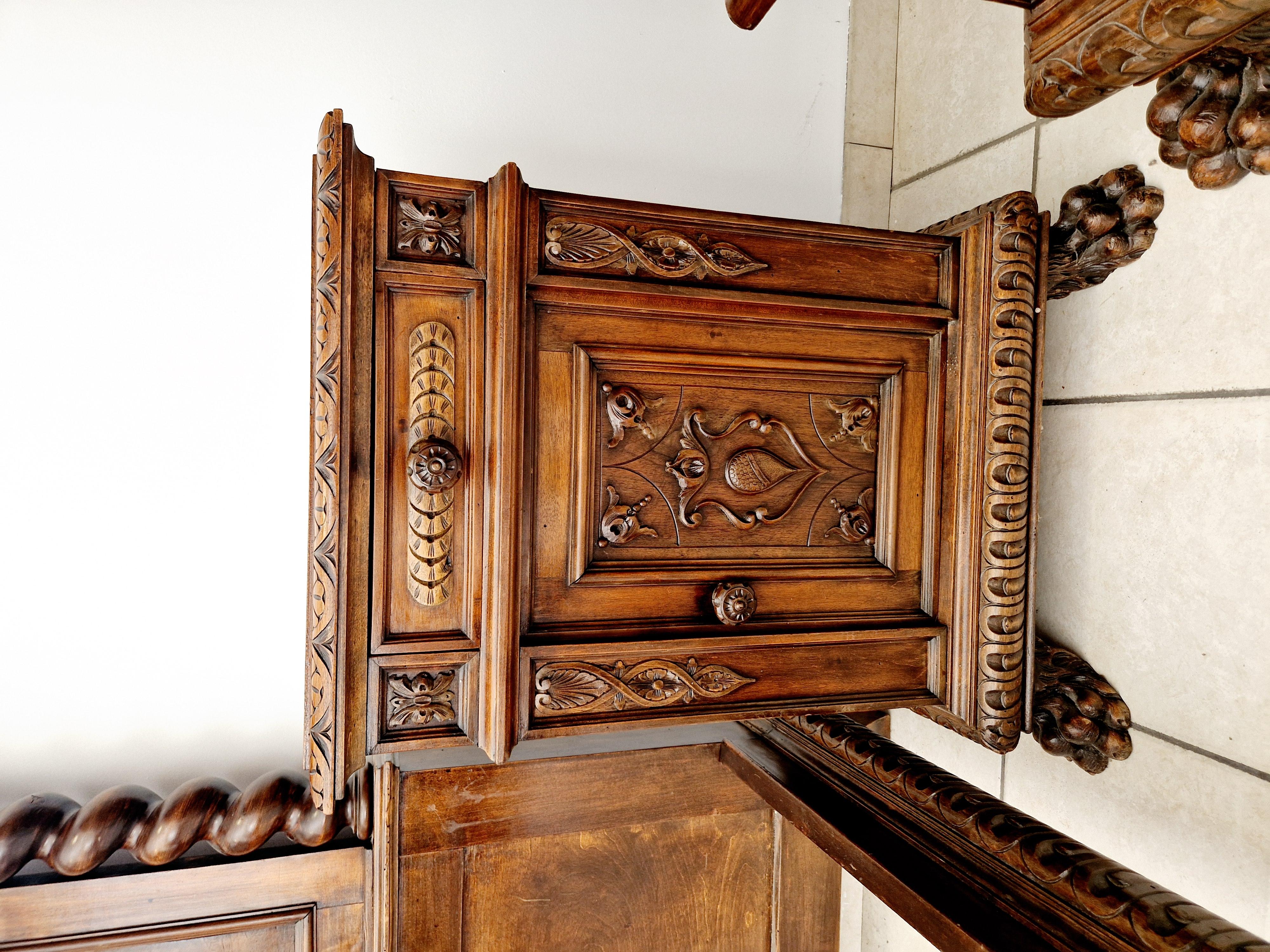 Antique Renaissance Style Victorian Bedroom Set in Brown Walnut 3