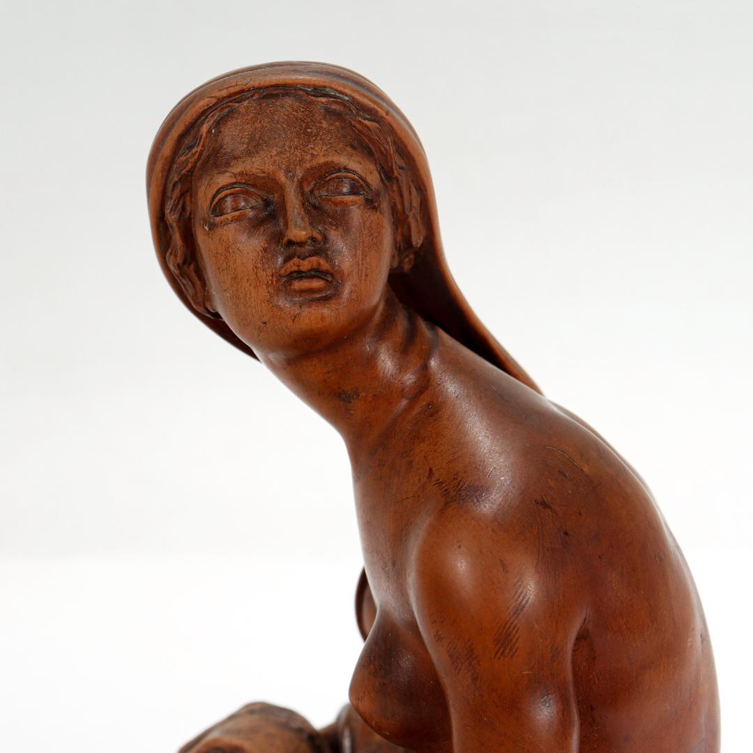 Antica scultura della Pietà intagliata in legno in stile rinascimentale con Maria e Cristo In condizioni discrete in vendita a Philadelphia, PA