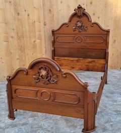 Antique Renaissance Victorian Hand Carved Black Walnut Full Size Bed Frame