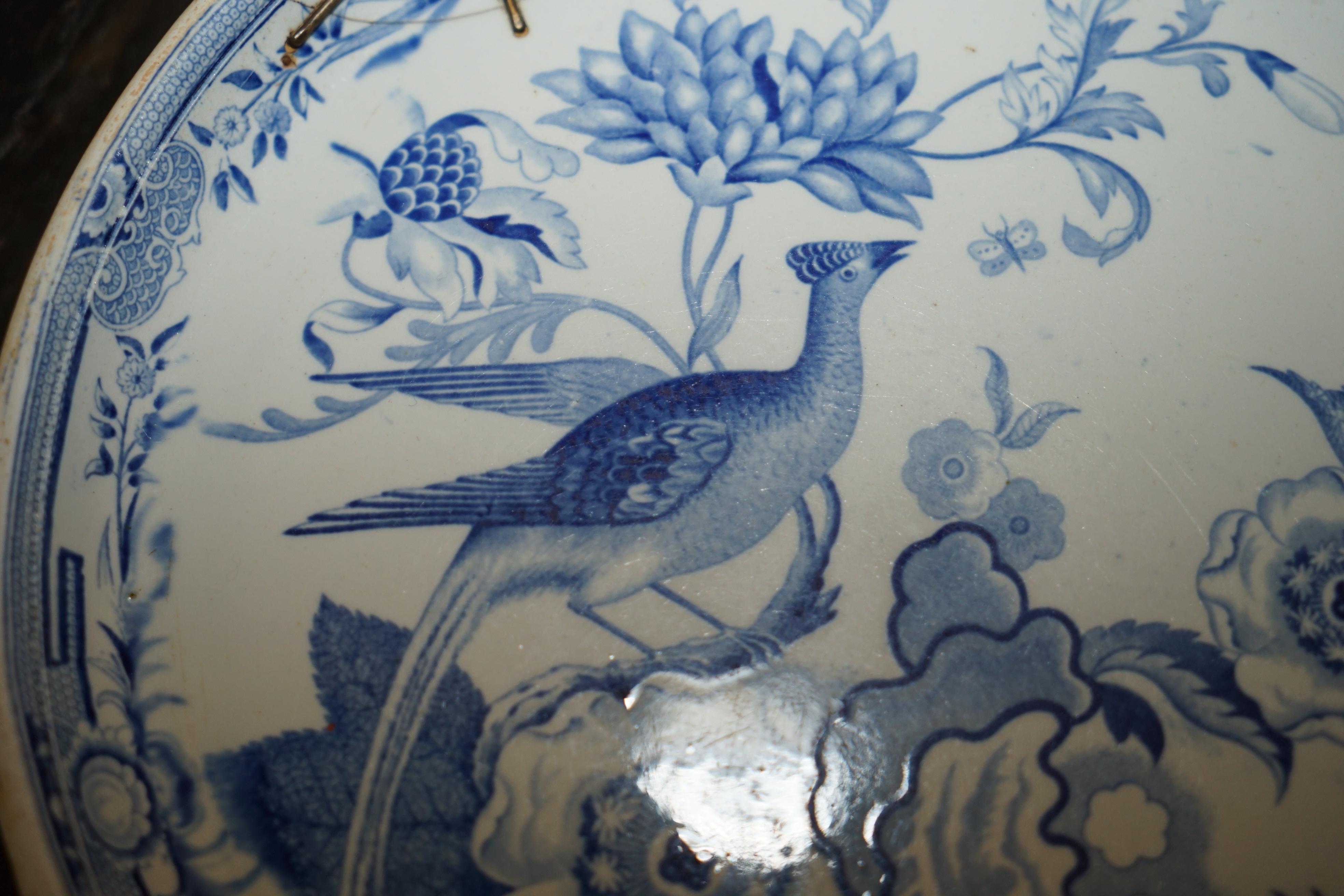ANTiQUE REPAIRE MID 19TH CENTURY STONE CHINA CHINESE PORCELAIN CHARGER PLATEAU Abîmé - En vente à West Sussex, Pulborough