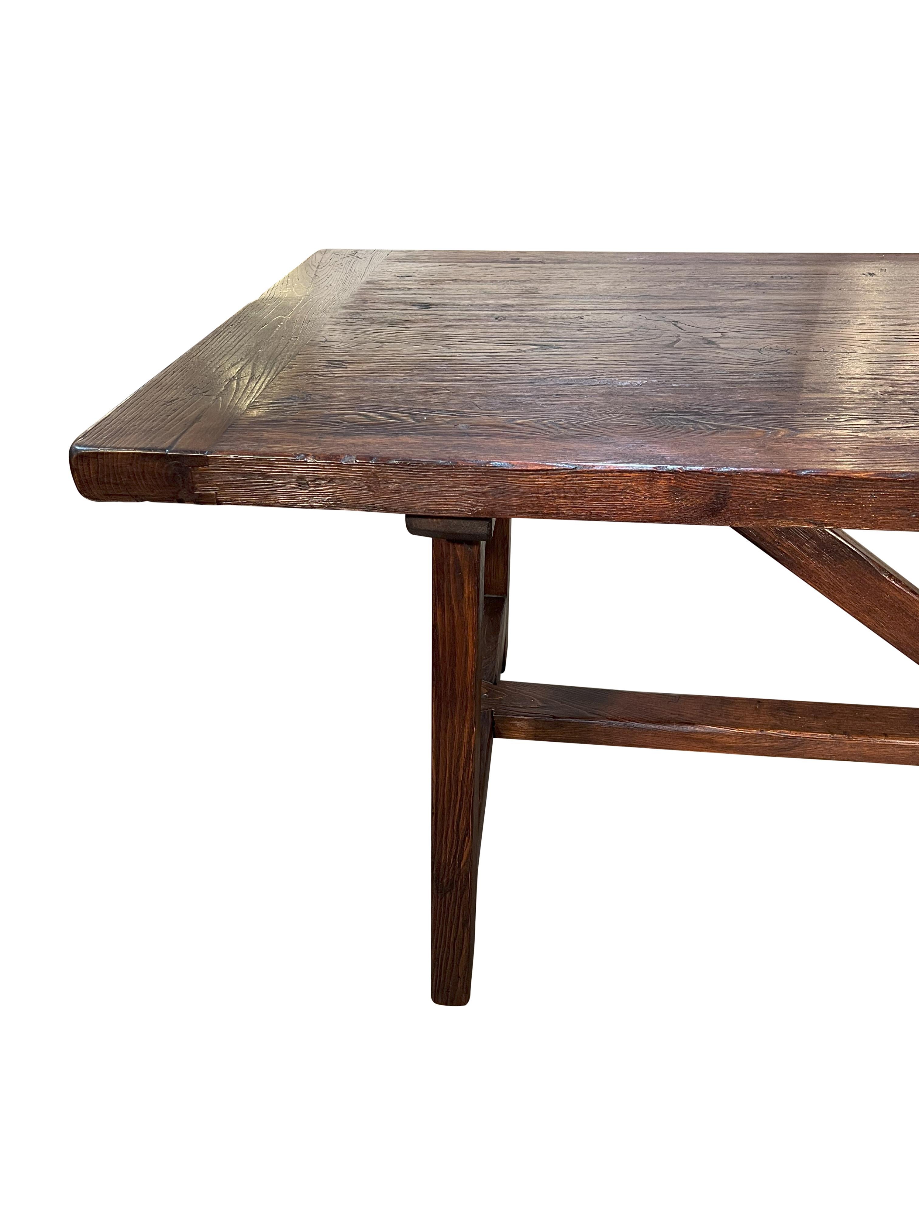 Hand-Crafted Antique Reproduction of 17th Century Italian Chestnut Fratino Style Table For Sale