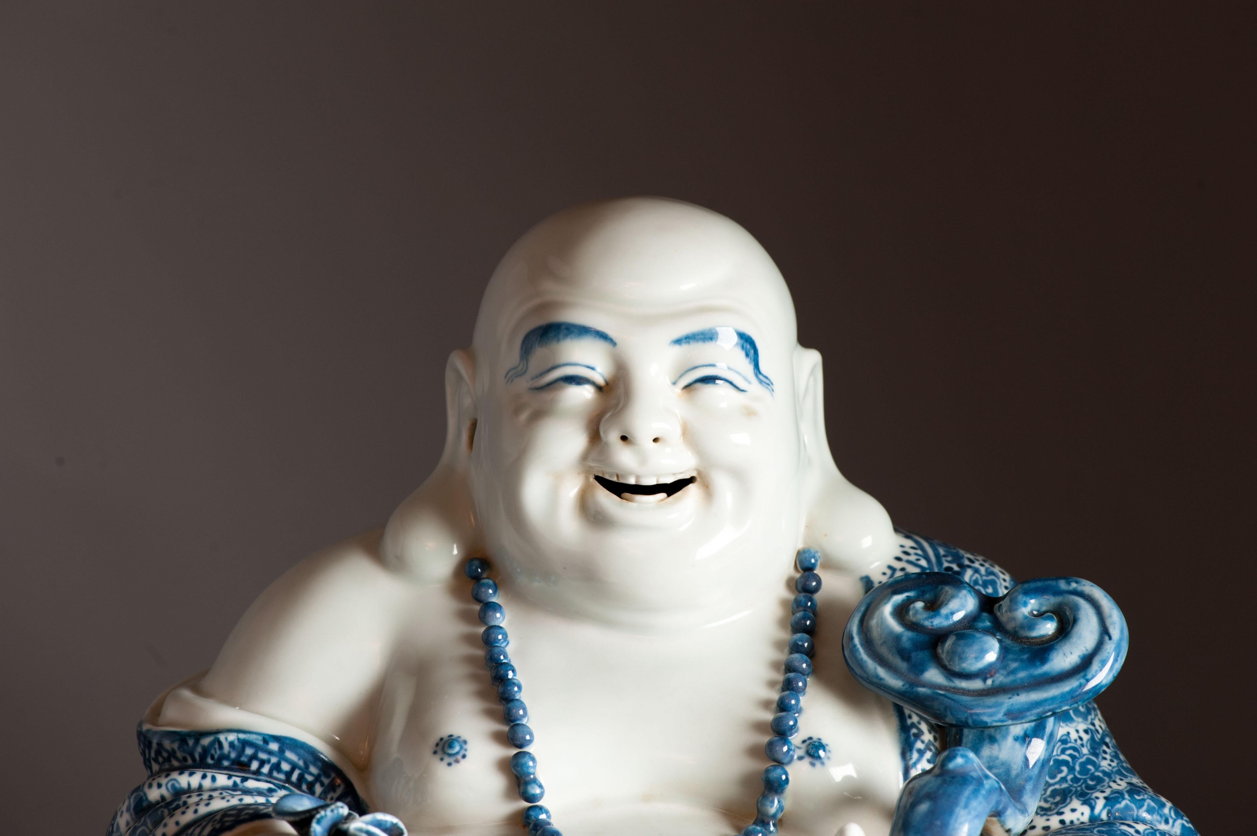 Antiker chinesischer Porzellan-Lachender Buddha aus der Republikzeit 1912-1949 im Angebot 10