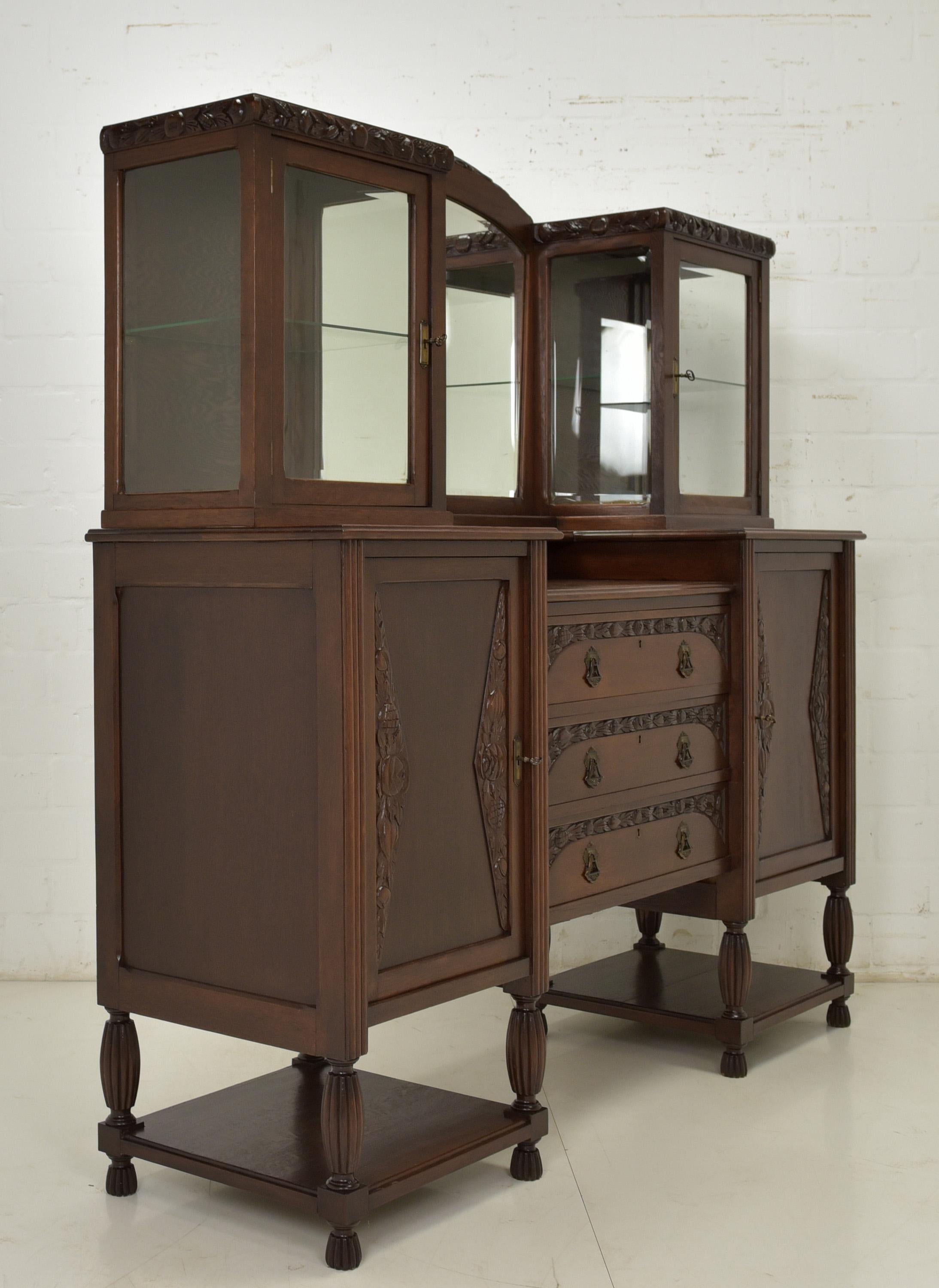 Antique Restored Art Deco Sideboard Display Cabinet in Oak For Sale 5