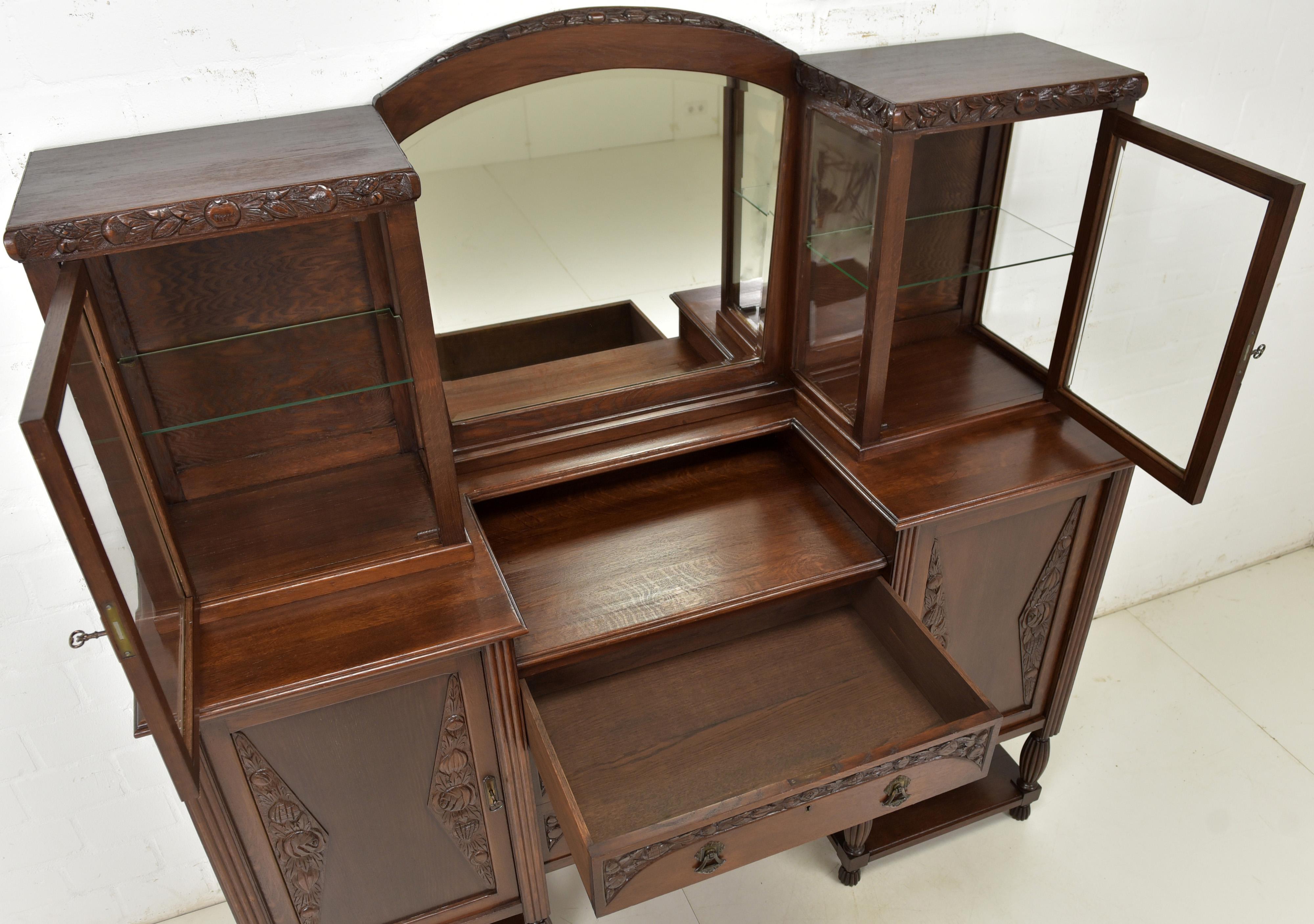 Antique Restored Art Deco Sideboard Display Cabinet in Oak For Sale 1
