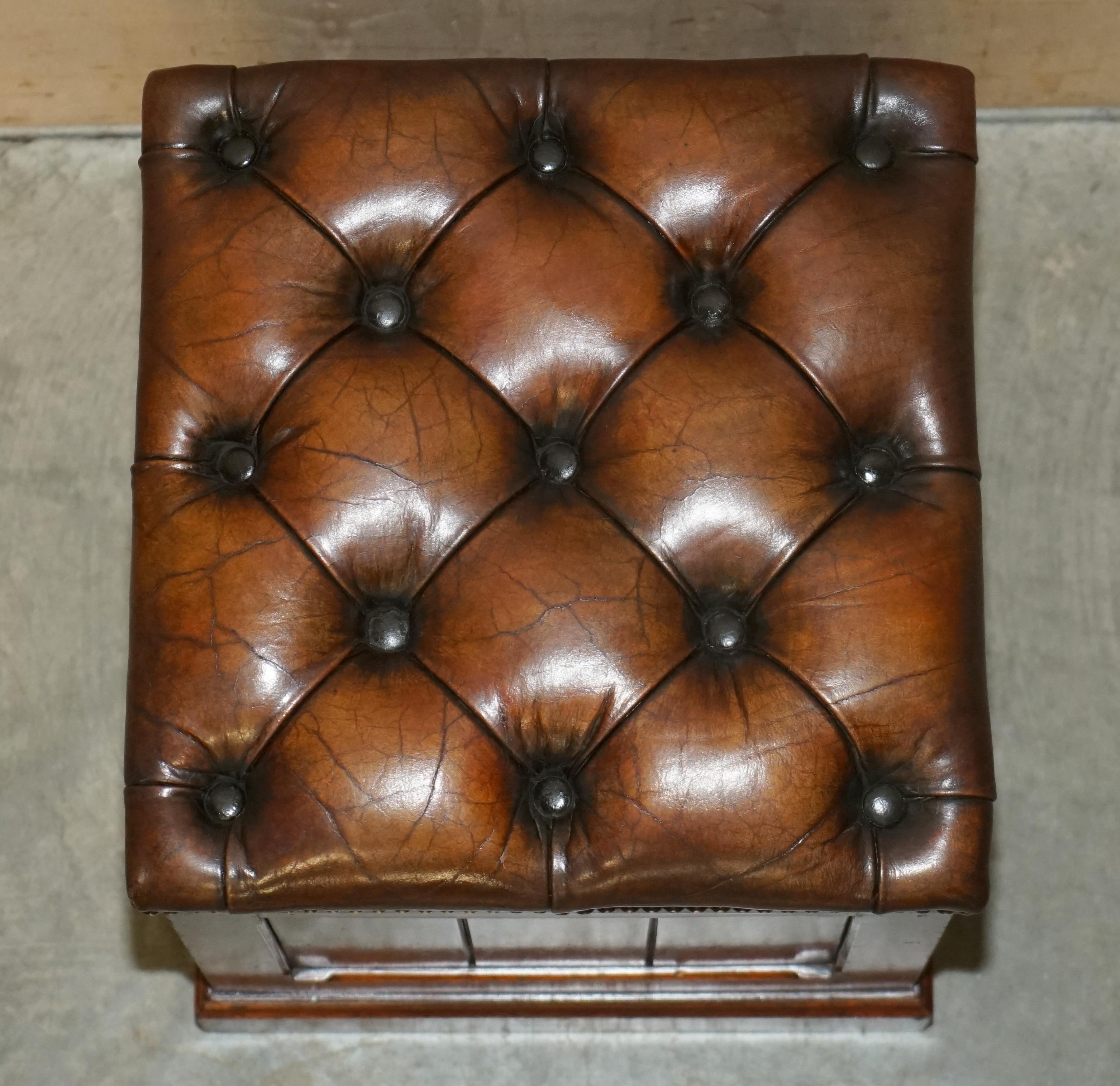 Antique Restored Brown Leather Chesterfield English Oak Footstool Ottoman Stool For Sale 4