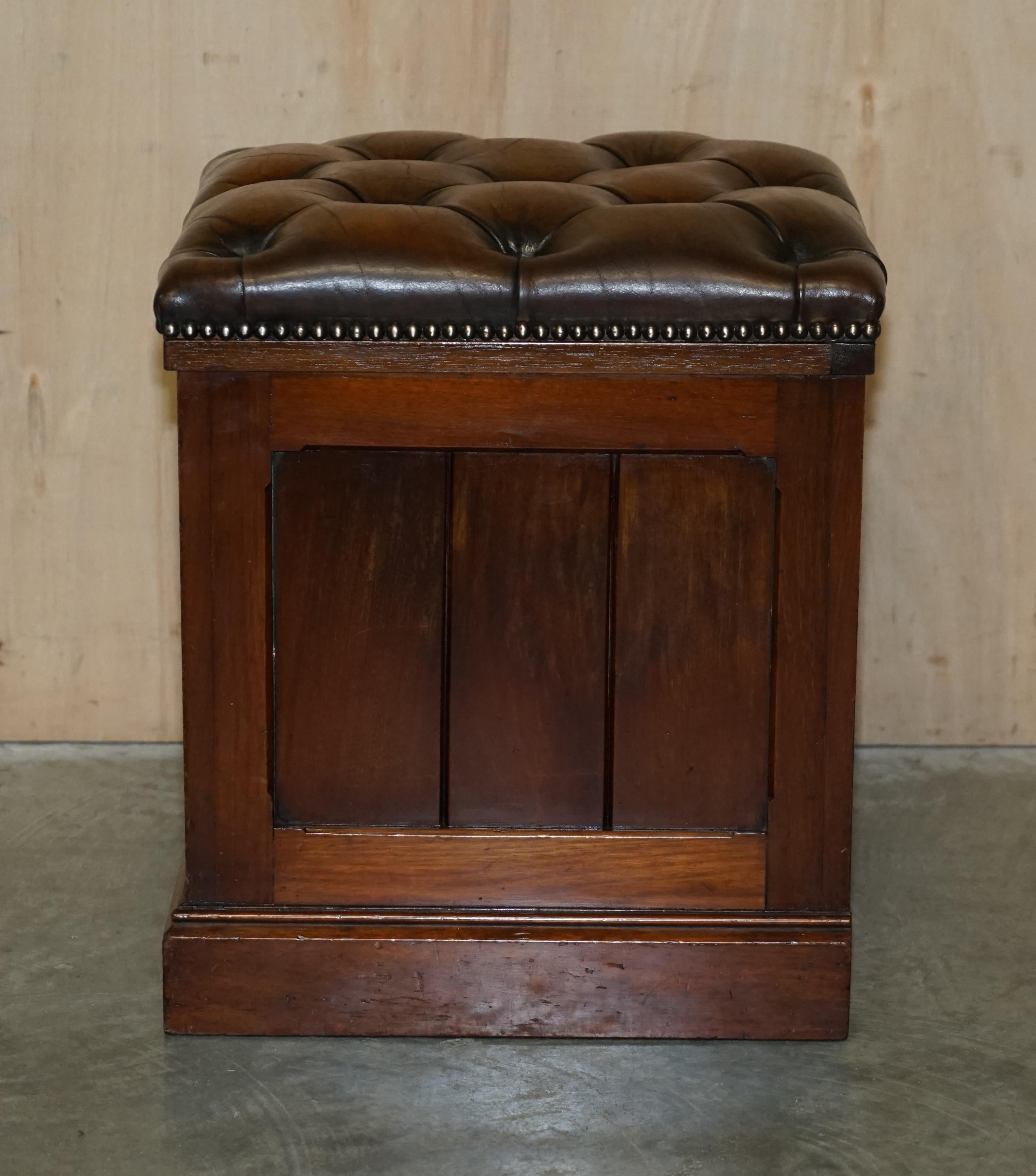 ANTIQUE RESTORED BROWN LEATHER CHESTERFiELD ENGLISH OAK FOOTSTOOL OTTOMAN STOOL im Angebot 8