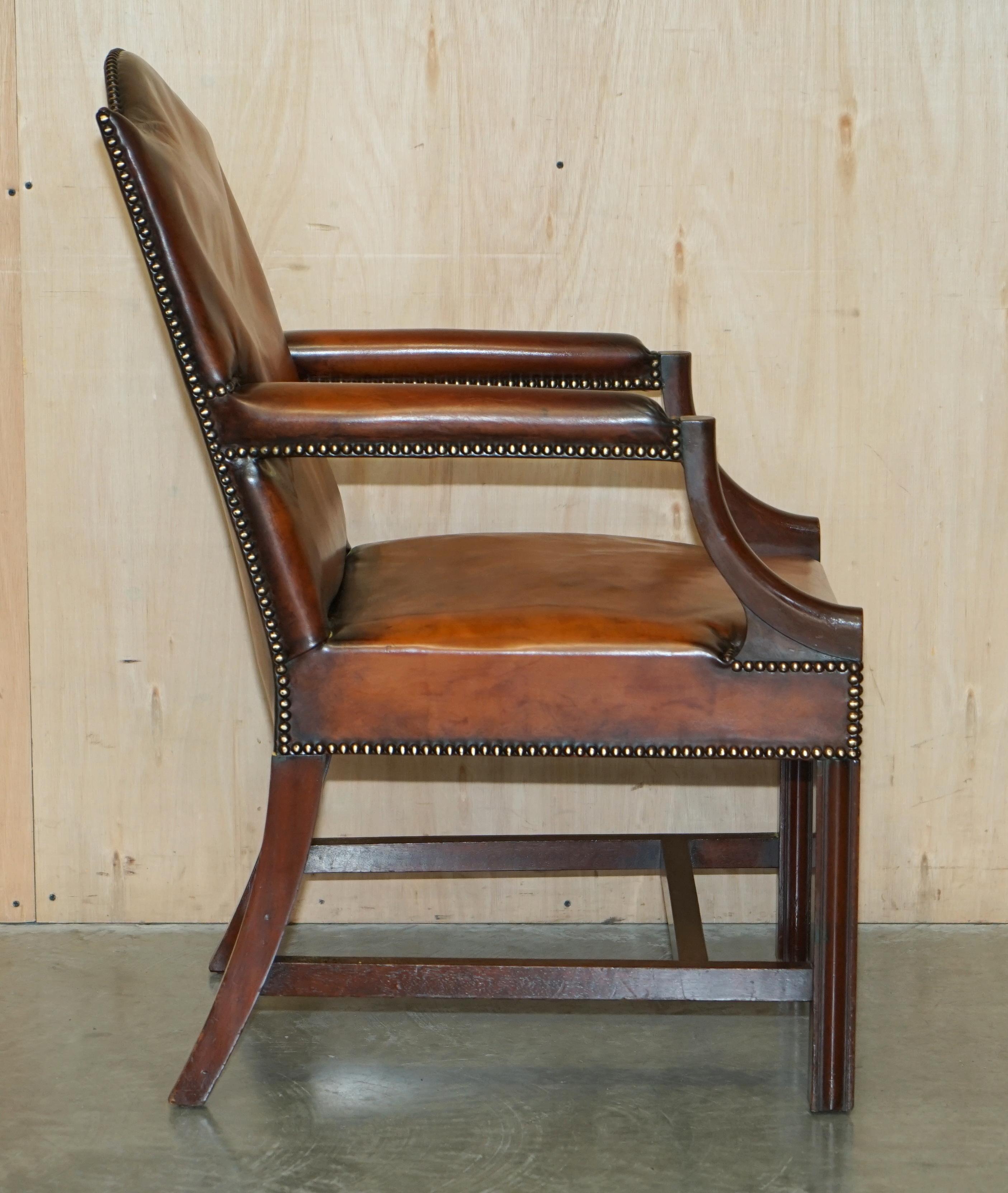 ANTiQUE RESTORED GAINSBOROUGH HAND DYED WHISKY BROWN LEATHER OFFICE DESK CHAIR For Sale 10