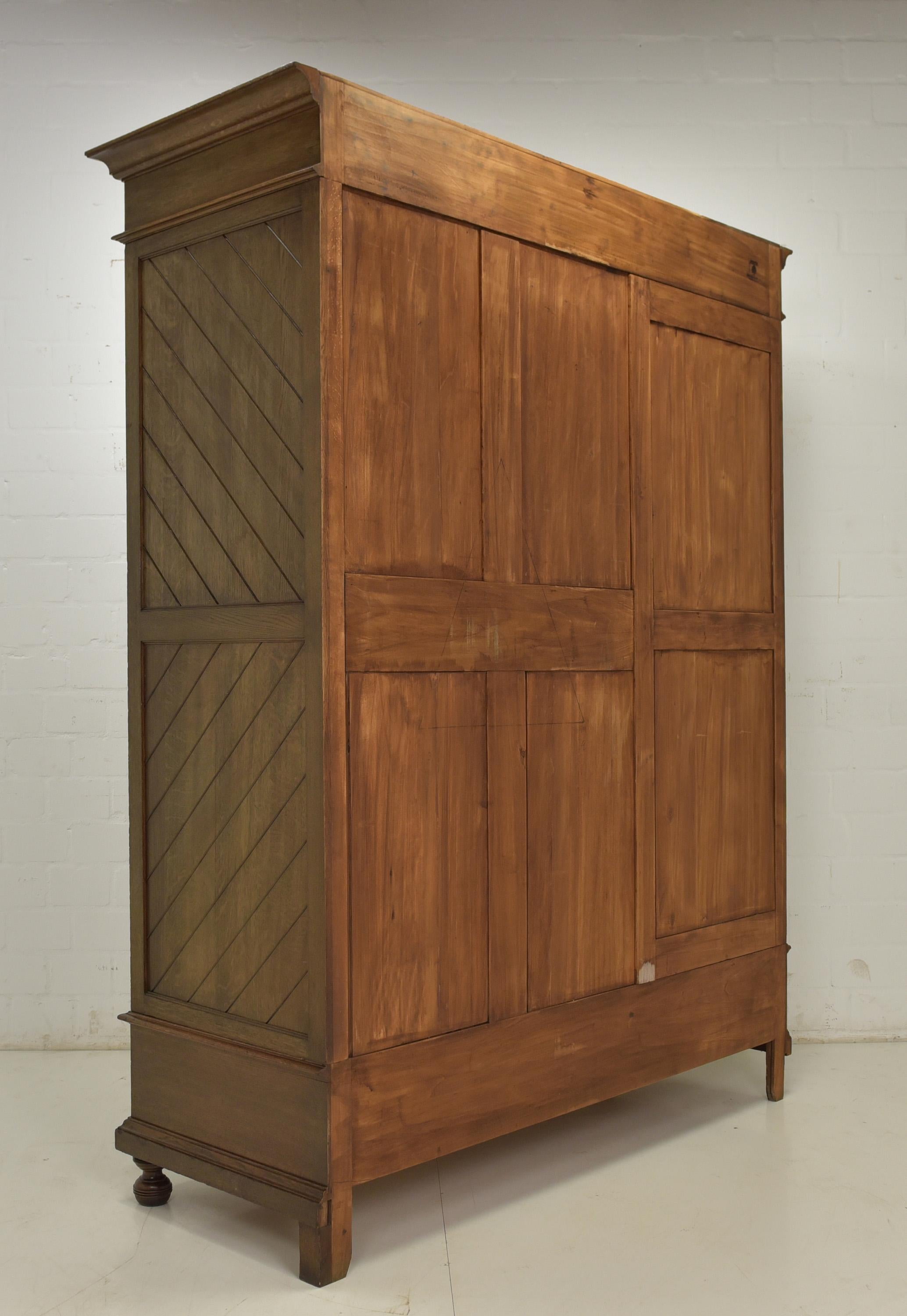 Antiker restaurierter Jugendstil Kleiderschrank um 1910 Eiche massiv Flurschrank 4