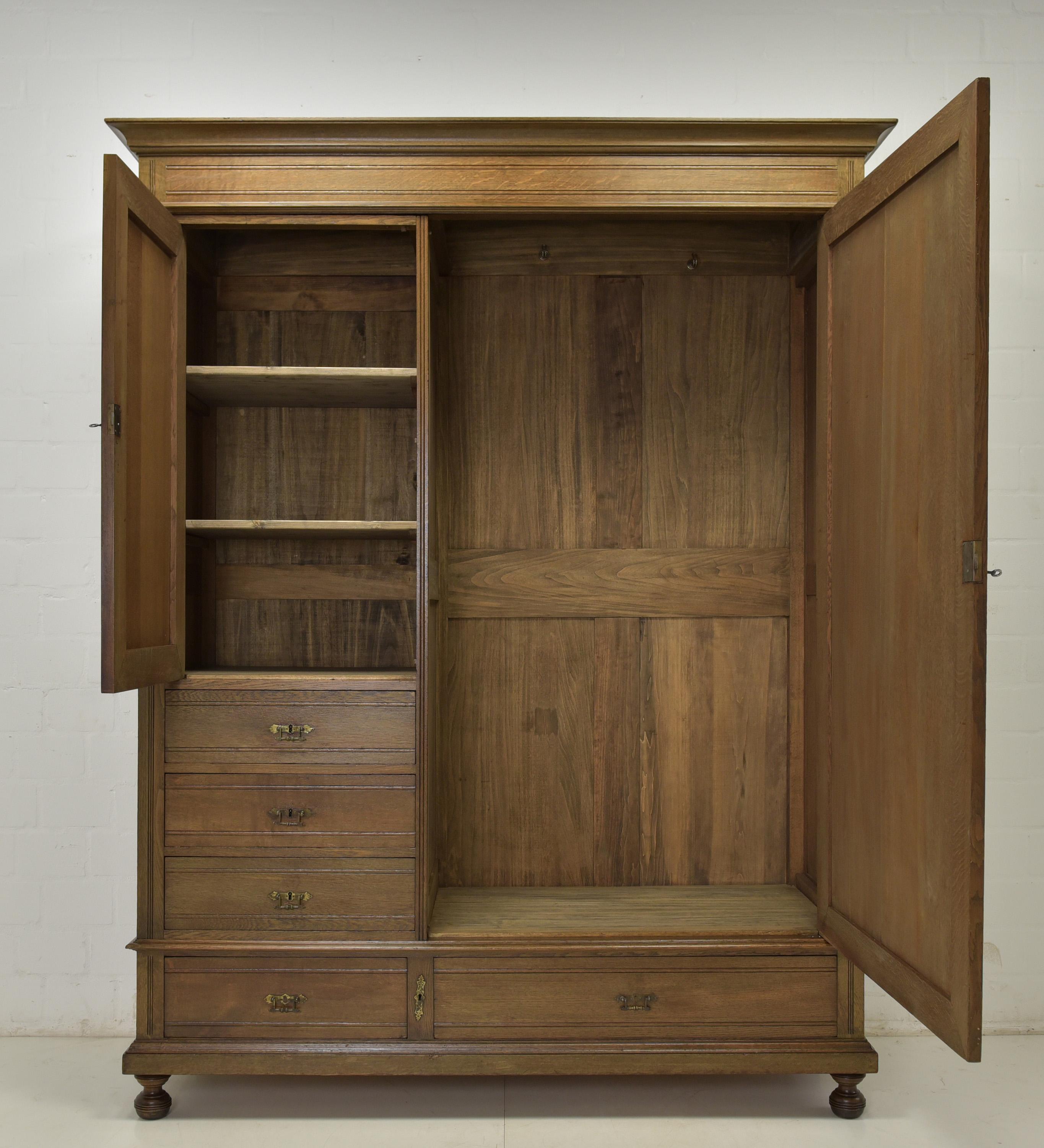 antiker eichenschrank massiv