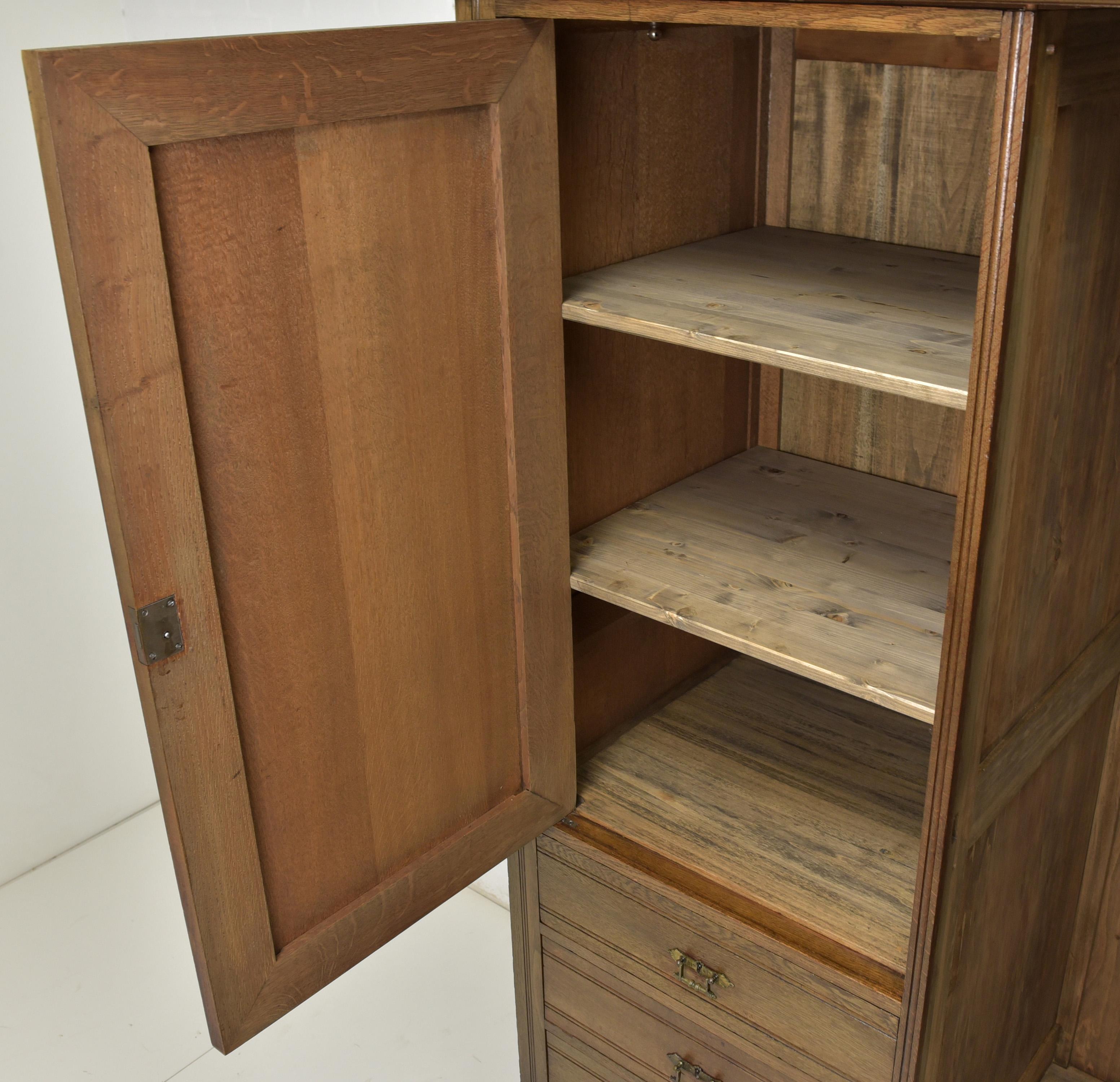 antiker kleiderschrank jugendstil
