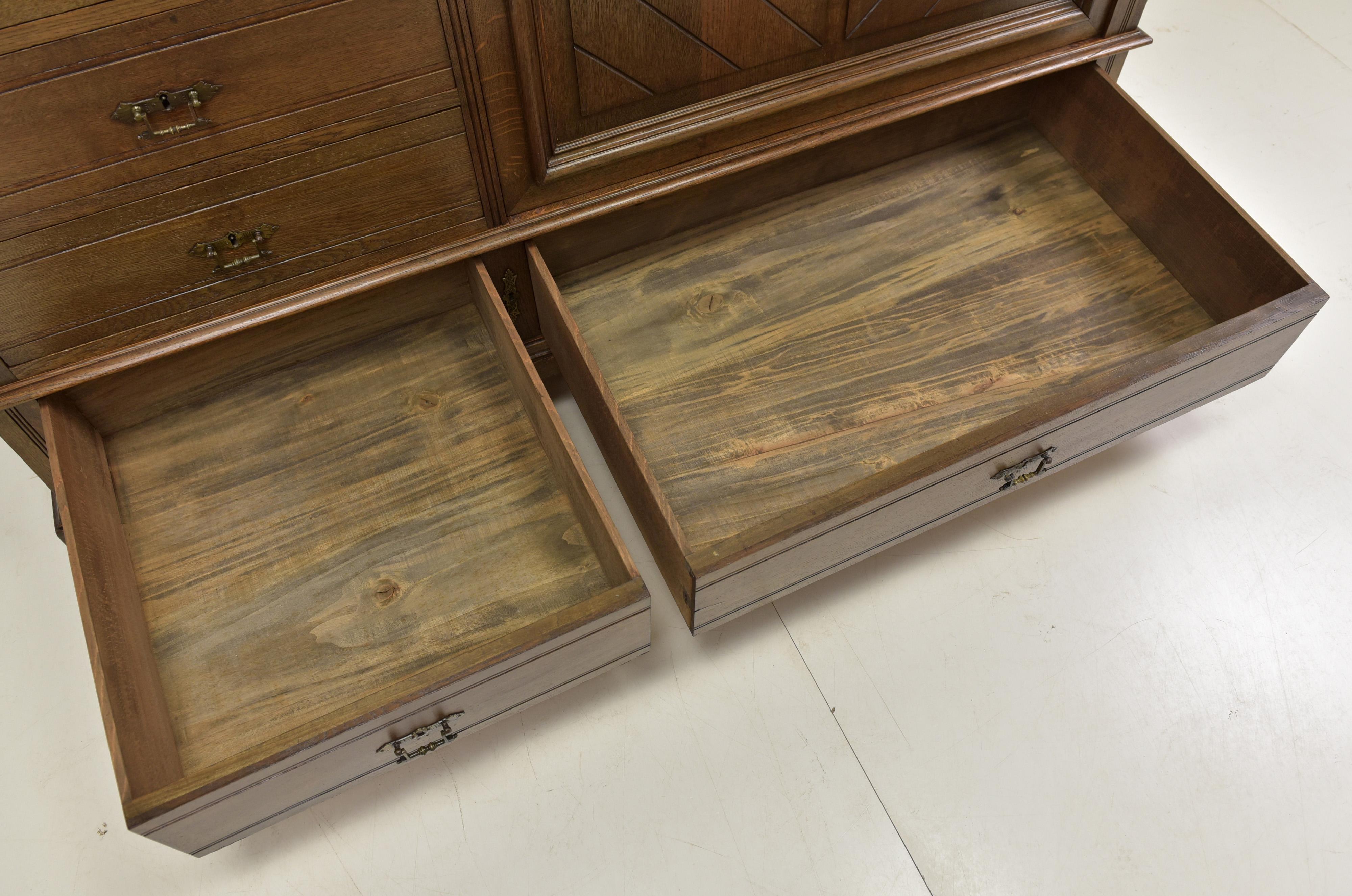 Antiker restaurierter Jugendstil Kleiderschrank um 1910 Eiche massiv Flurschrank (Eichenholz)