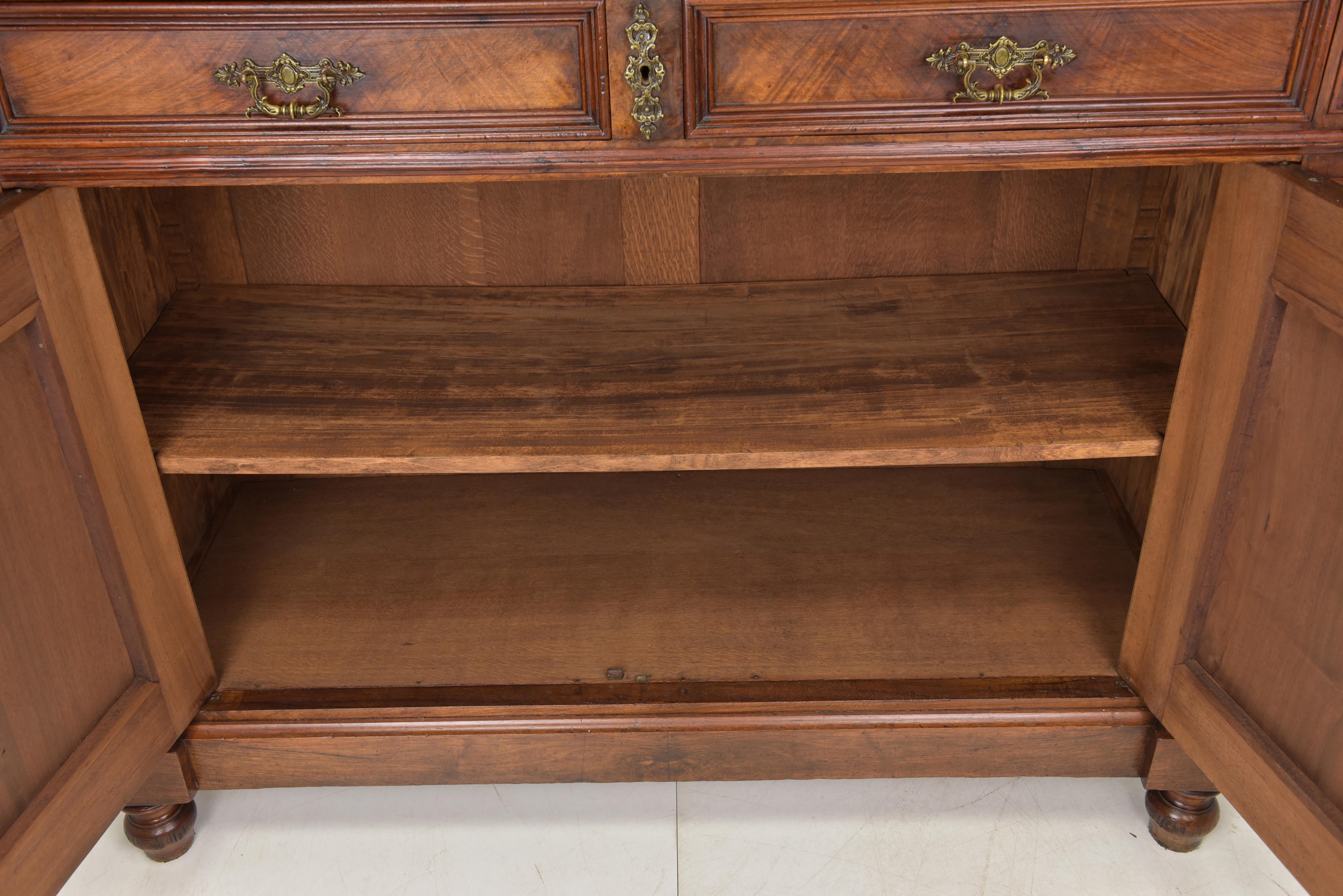 Antique Restored Sideboard from the Gründerzeit Era (circa 1900) For Sale 1