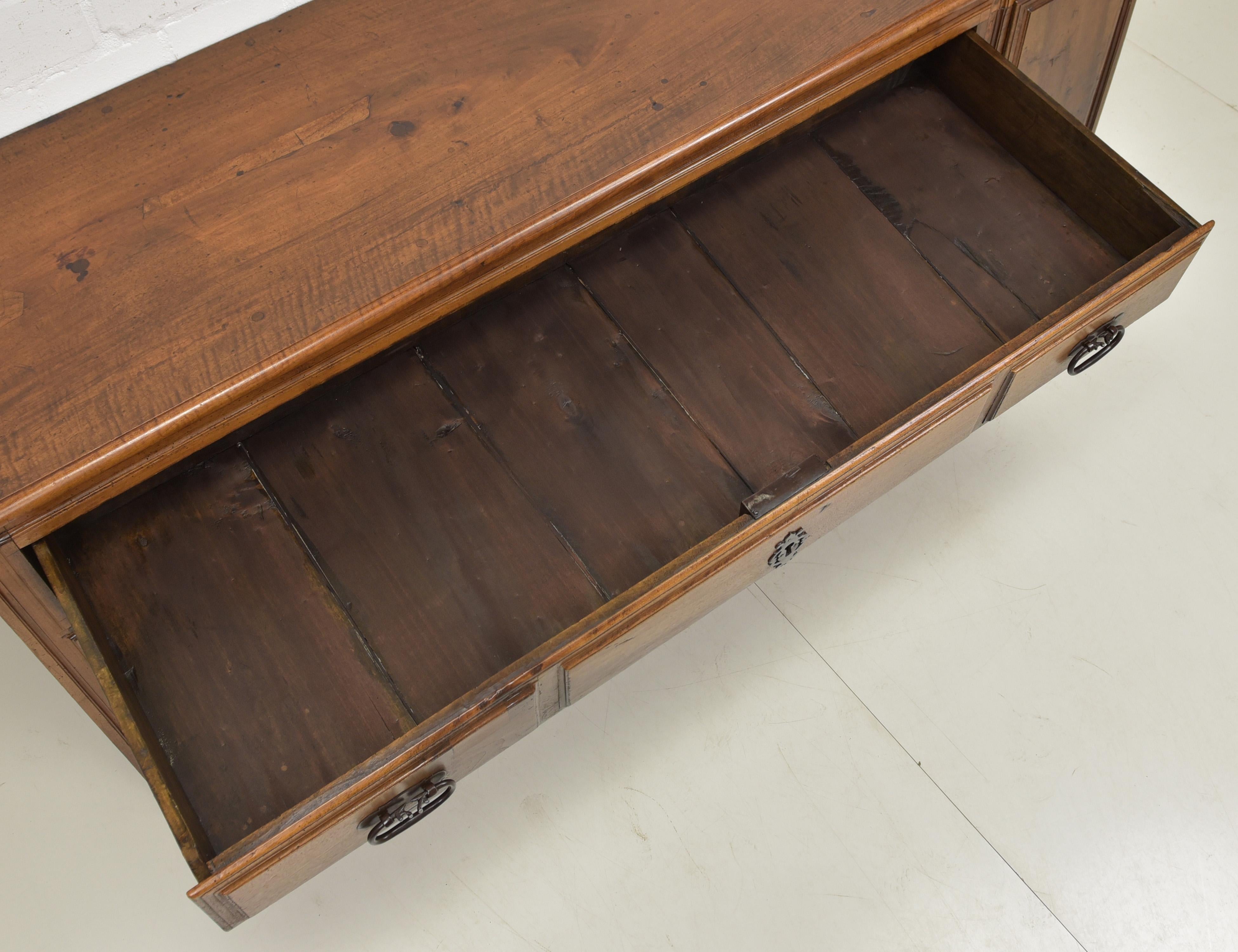 Antique Restored Spanish Lowboard (circa 1740) in Solid Walnut For Sale 1