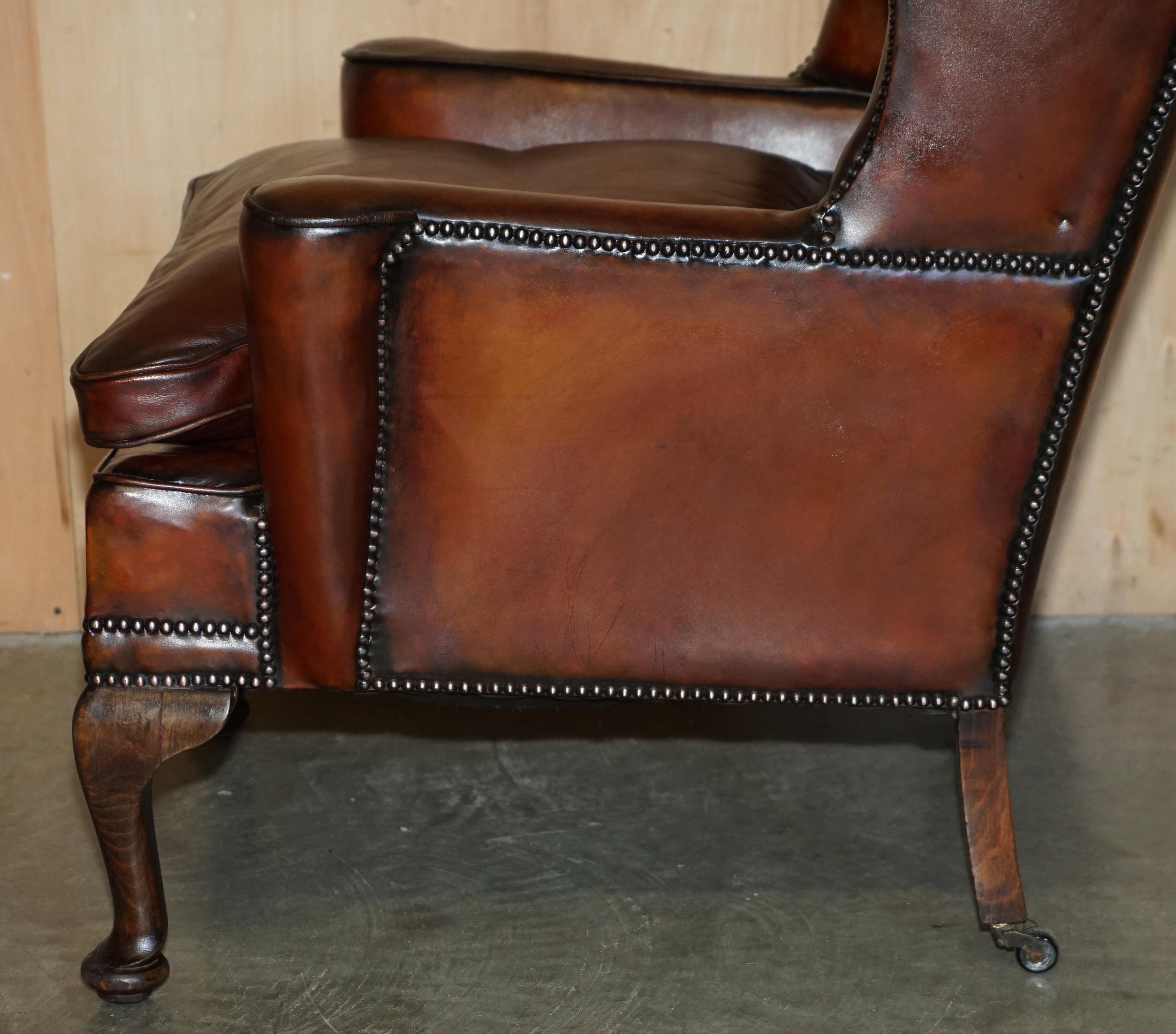 ANTIQUE RESTORED ViCTORIAN PERIOD CIRCA 1880 WINGBACK BROWN LEATHER ARMCHAIR en vente 10