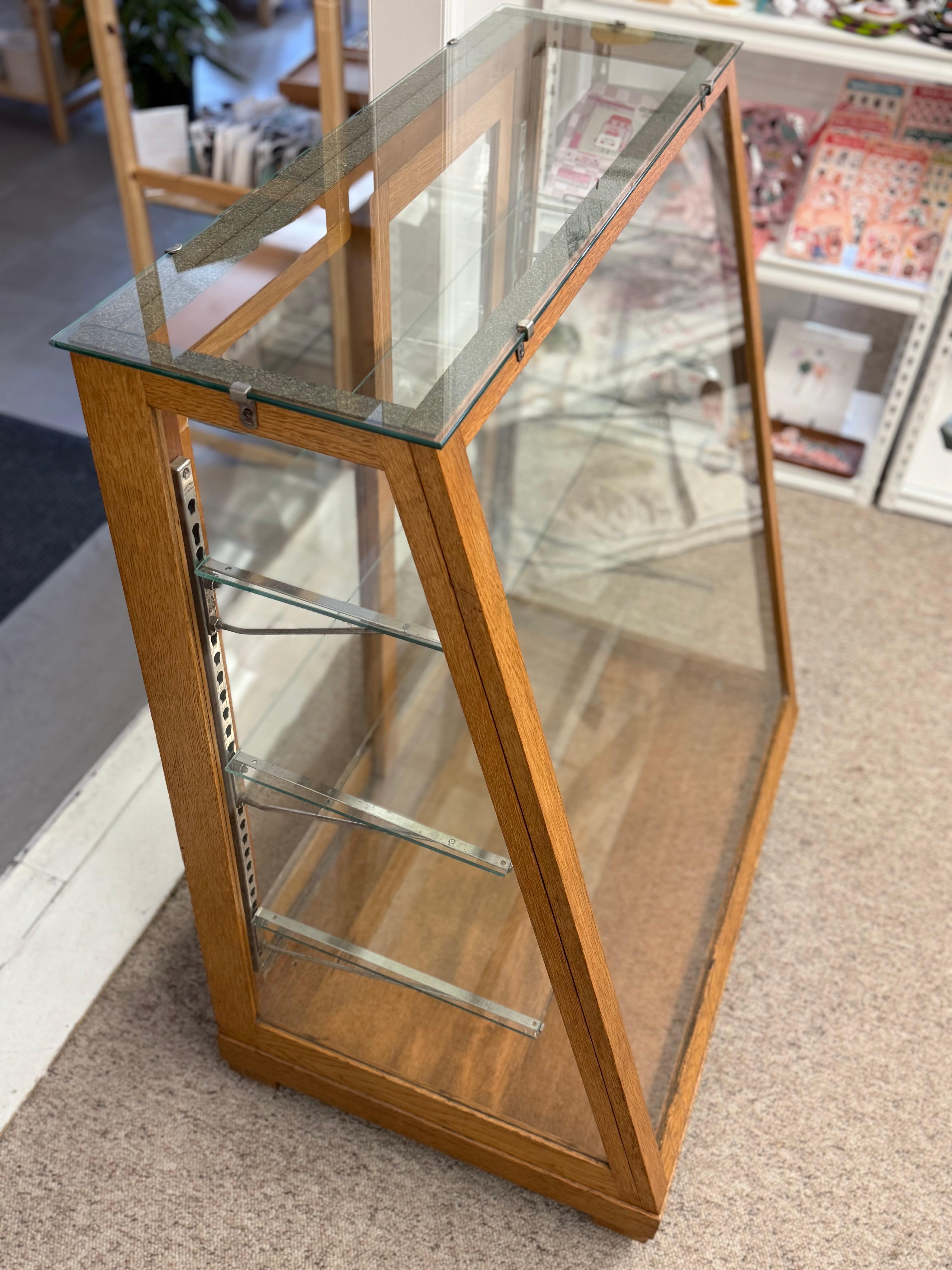 Antique Retail Oak Display Cabinet from Wells Butchers’ Supply Co. Seattle For Sale 6