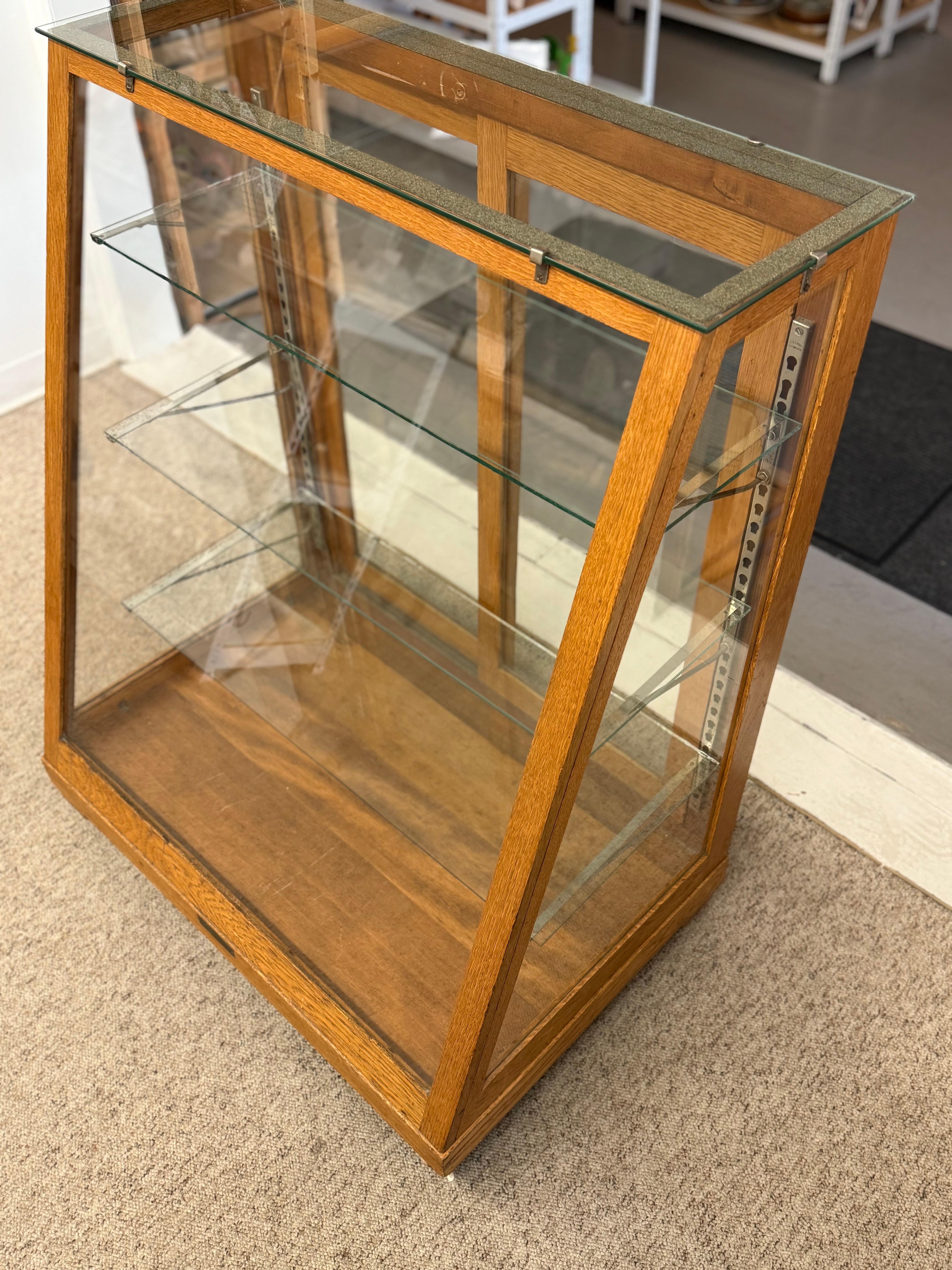 Early 20th Century Antique Retail Oak Display Cabinet from Wells Butchers’ Supply Co. Seattle For Sale