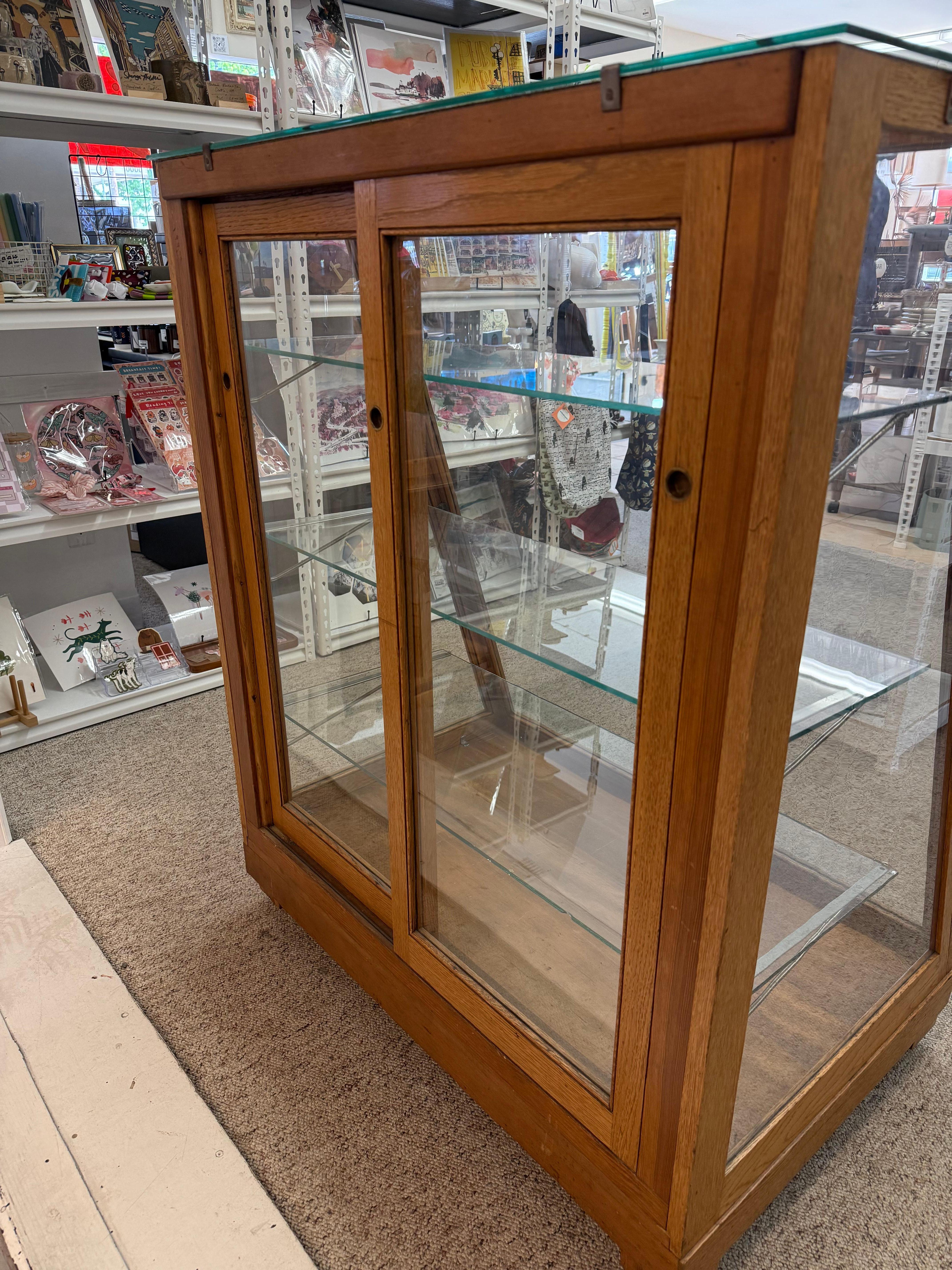 Antique Retail Oak Display Cabinet from Wells Butchers’ Supply Co. Seattle For Sale 3