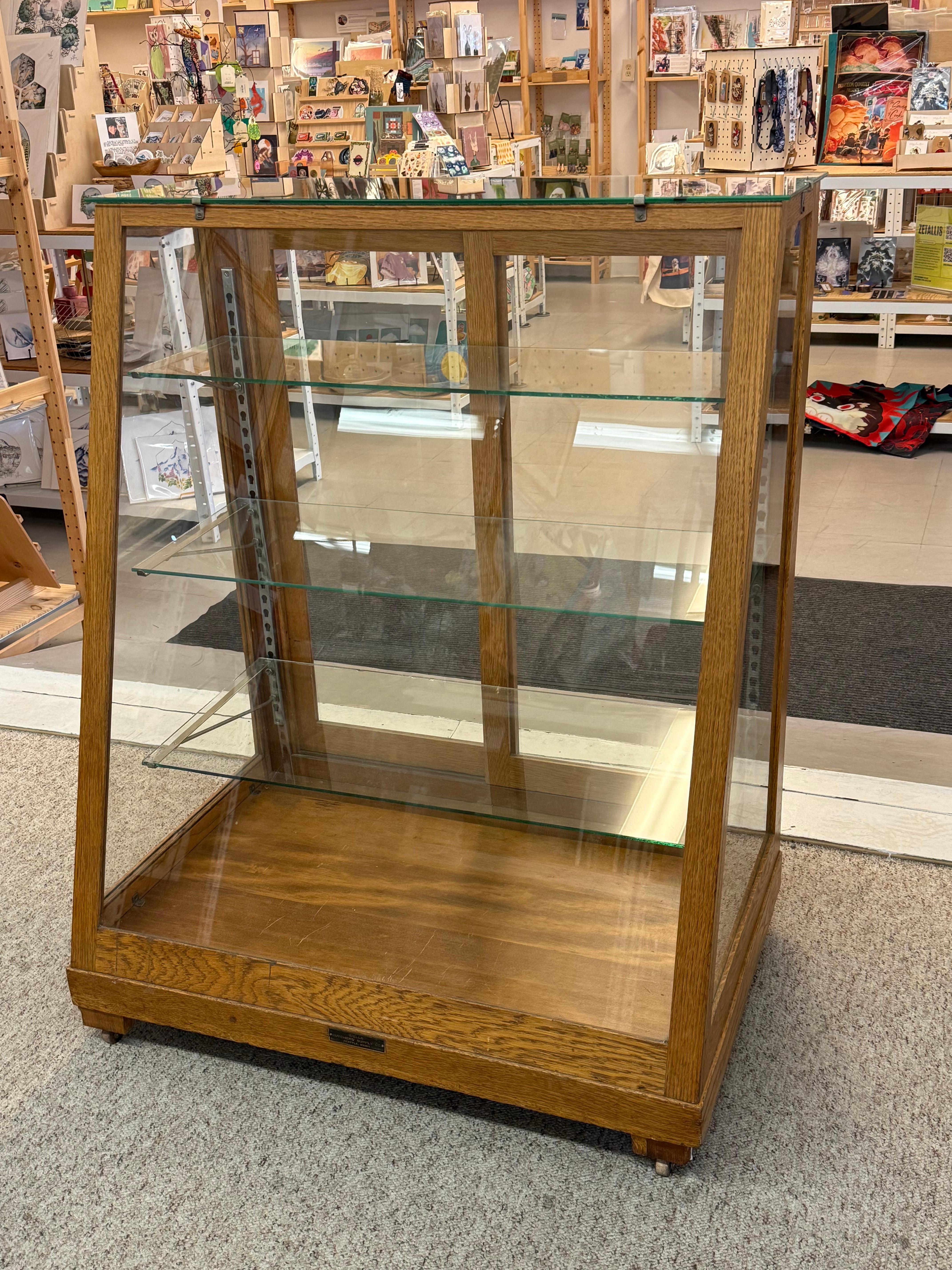 Antique Retail Oak Display Cabinet from Wells Butchers’ Supply Co. Seattle For Sale 4