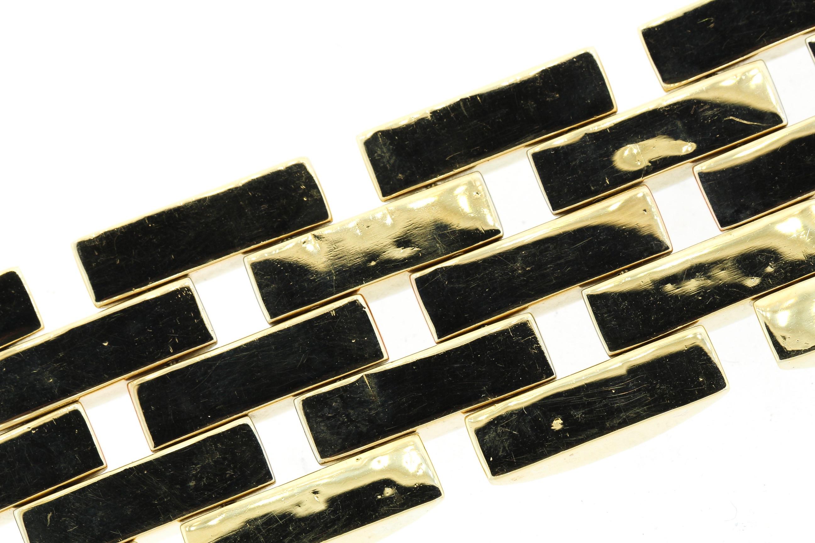 Antique Retro 18 Karat Tri-Color Gold Facetted Link Tank Bracelet In Good Condition For Sale In New York, NY