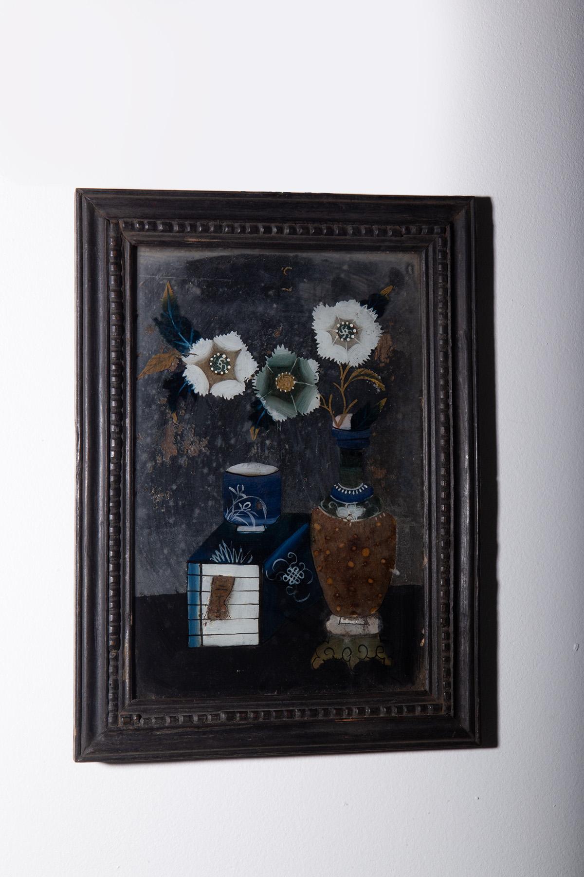 Chinese Antique reverse glass painting with floral composition in vendita