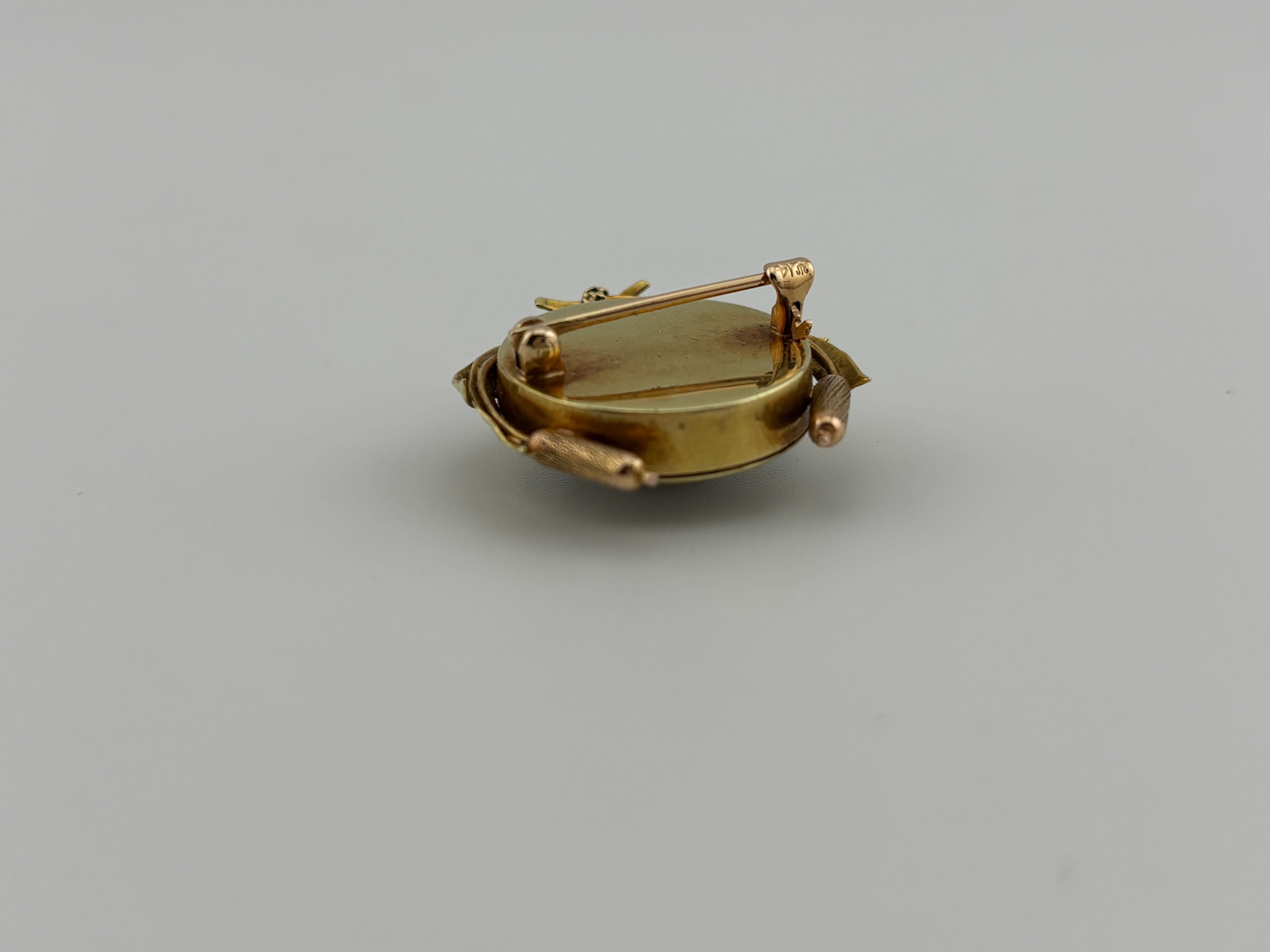 Antique Reverse Painted Essex Rock Crystal 14k Yellow Gold Duck Brooch/Pin For Sale 2