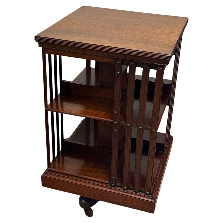 Librería giratoria antigua en venta