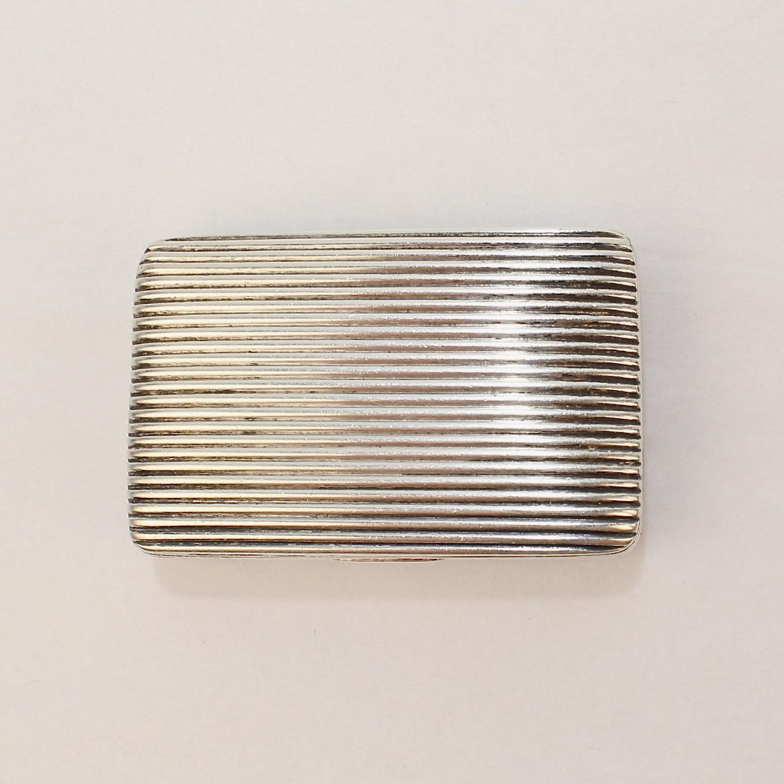 Antique Ribbed French Sterling Silver Snuff Box from the Mario Buatta Collection 5