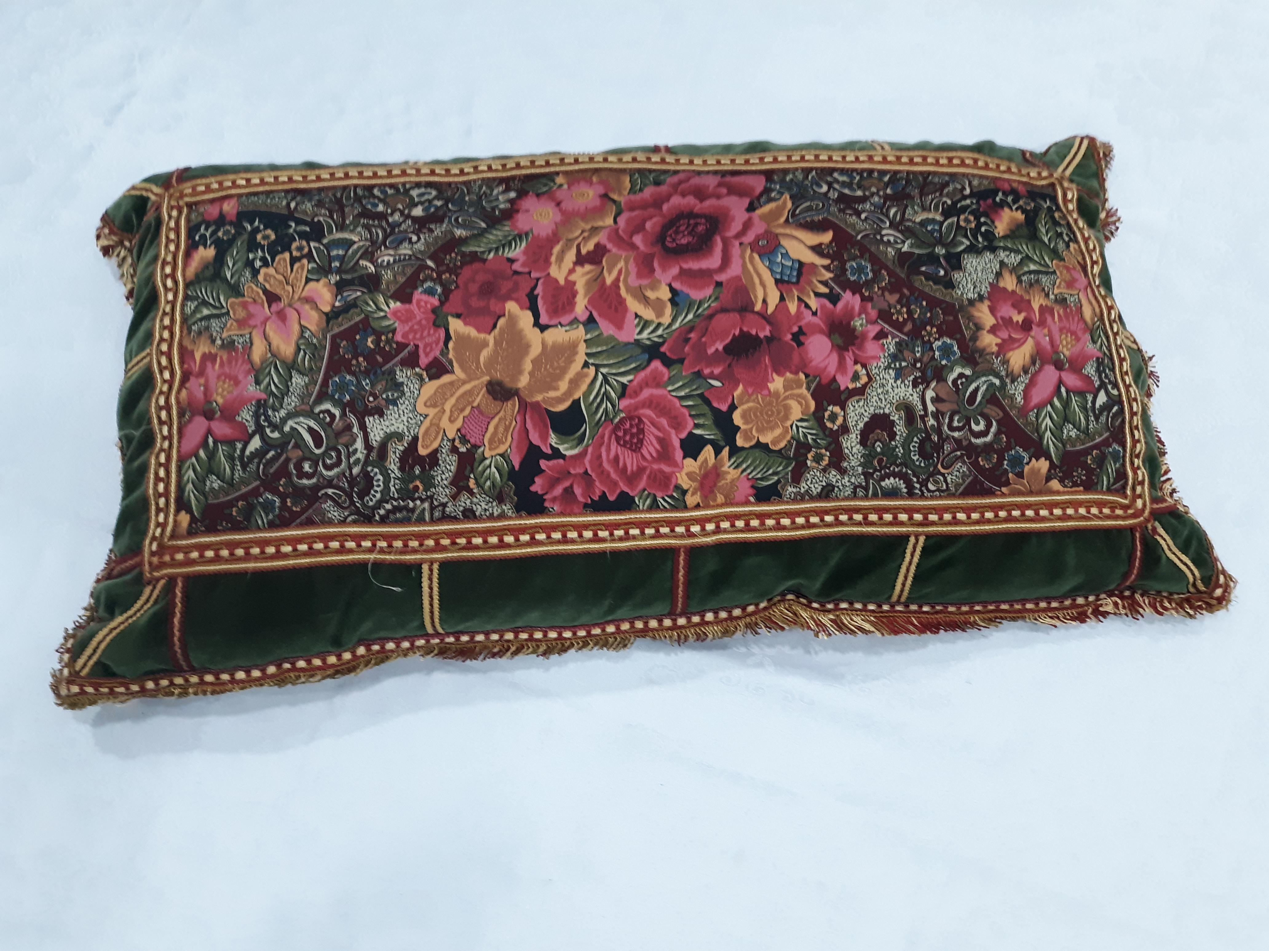 American Antique Rich Floral Embroidered Pillows Red and Green Velvet 'Set of 2' For Sale