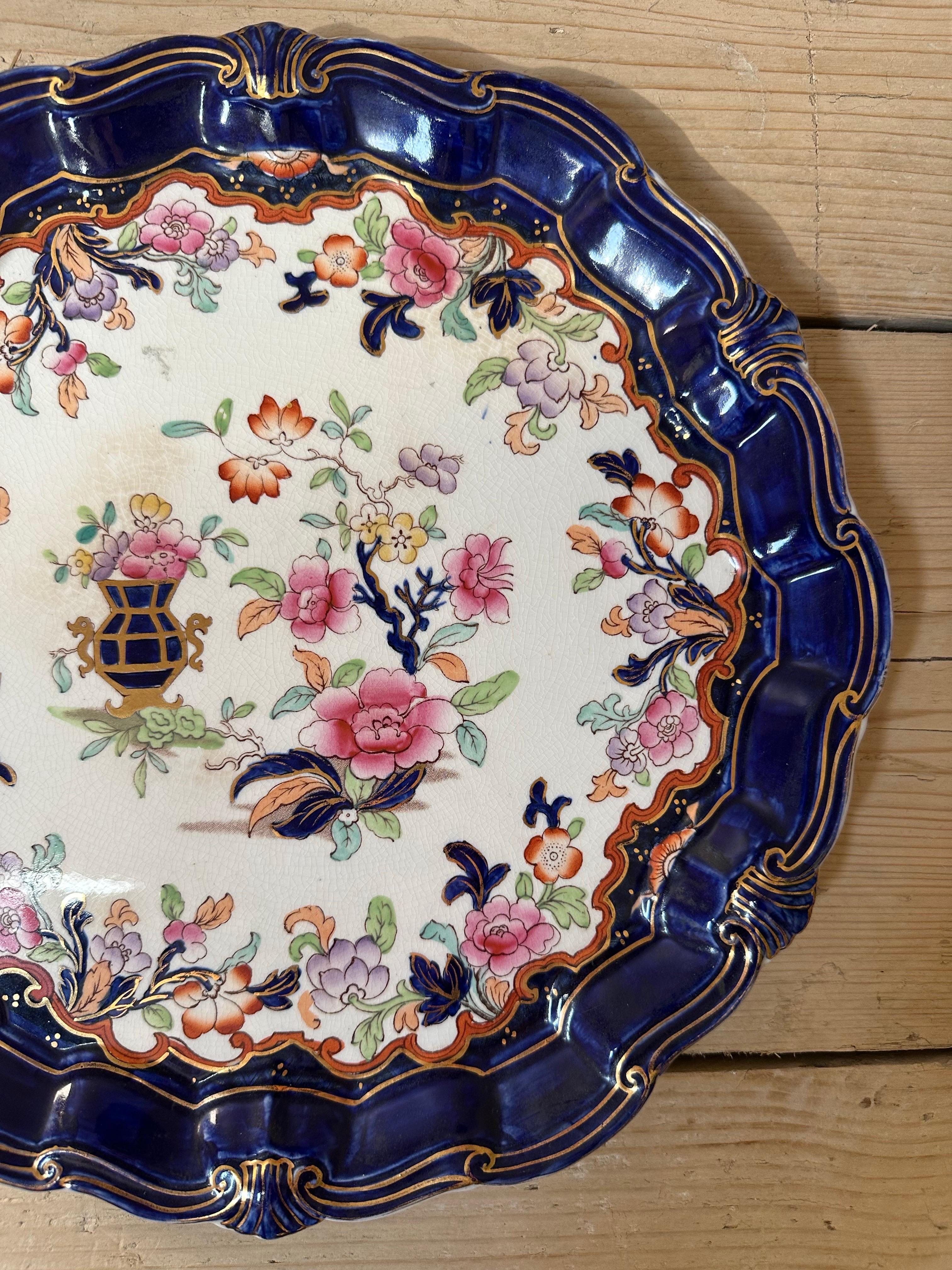 Chinoiseries Ancienne assiette en porcelaine de style Chinoiserie Ridgway avec bordure cobalt en vente